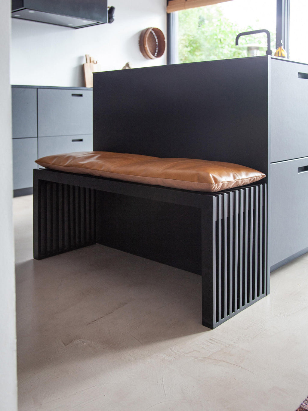Rib Mahogany Wood Bench
