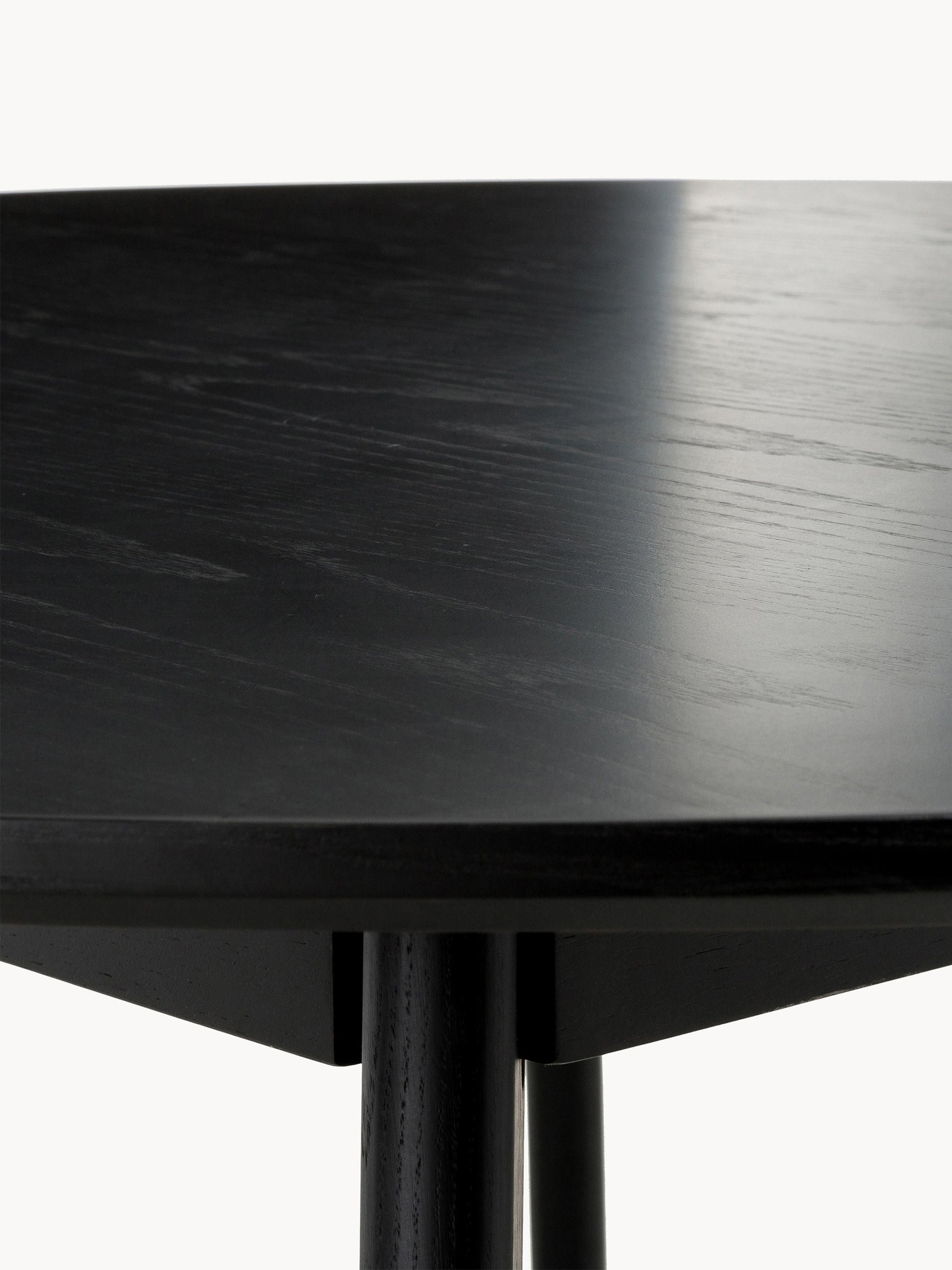 Yumi Round Rubberwood Dining Table, Ø 115 cm