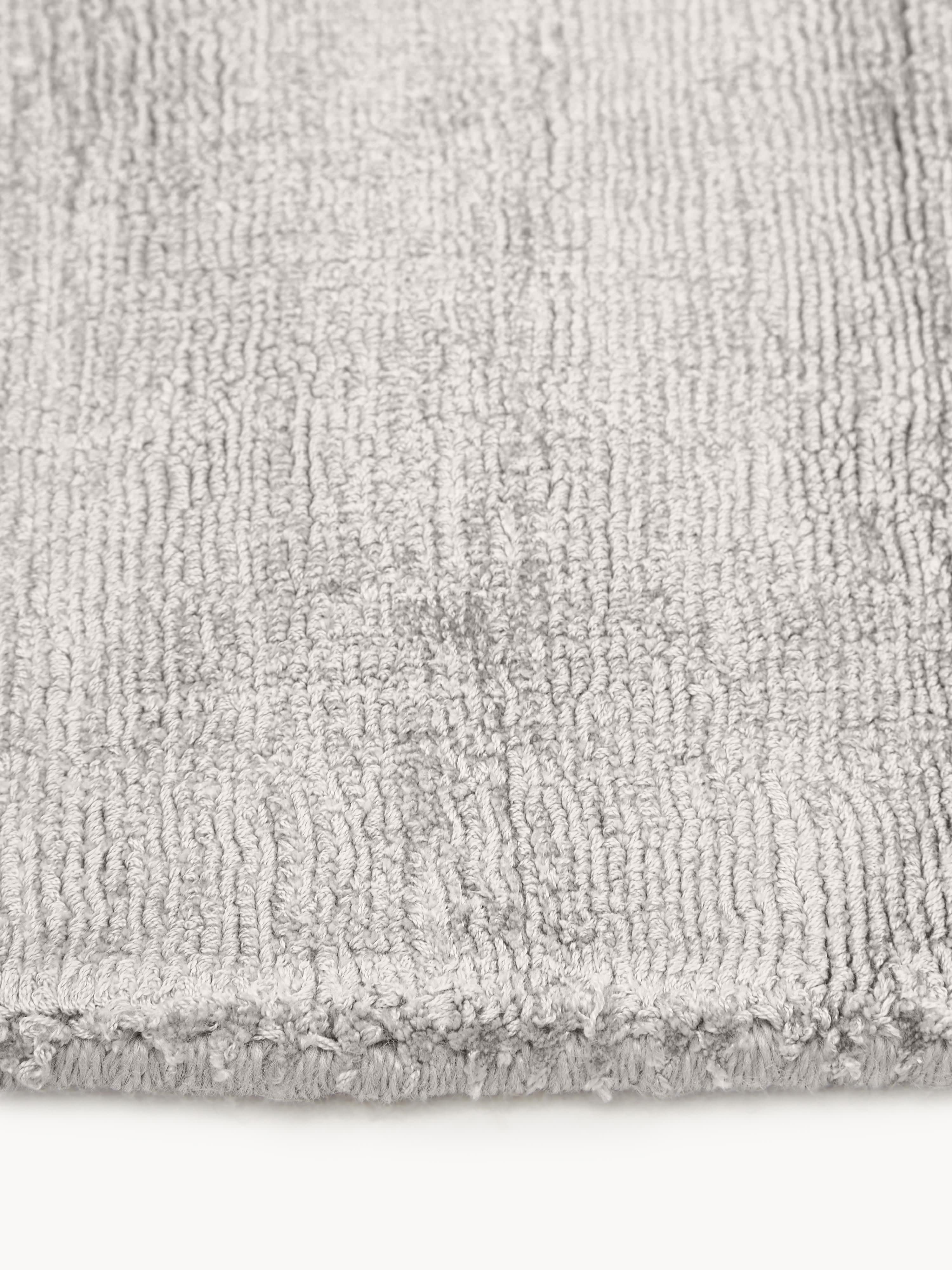 Jane Hand-Woven Viscose Rug