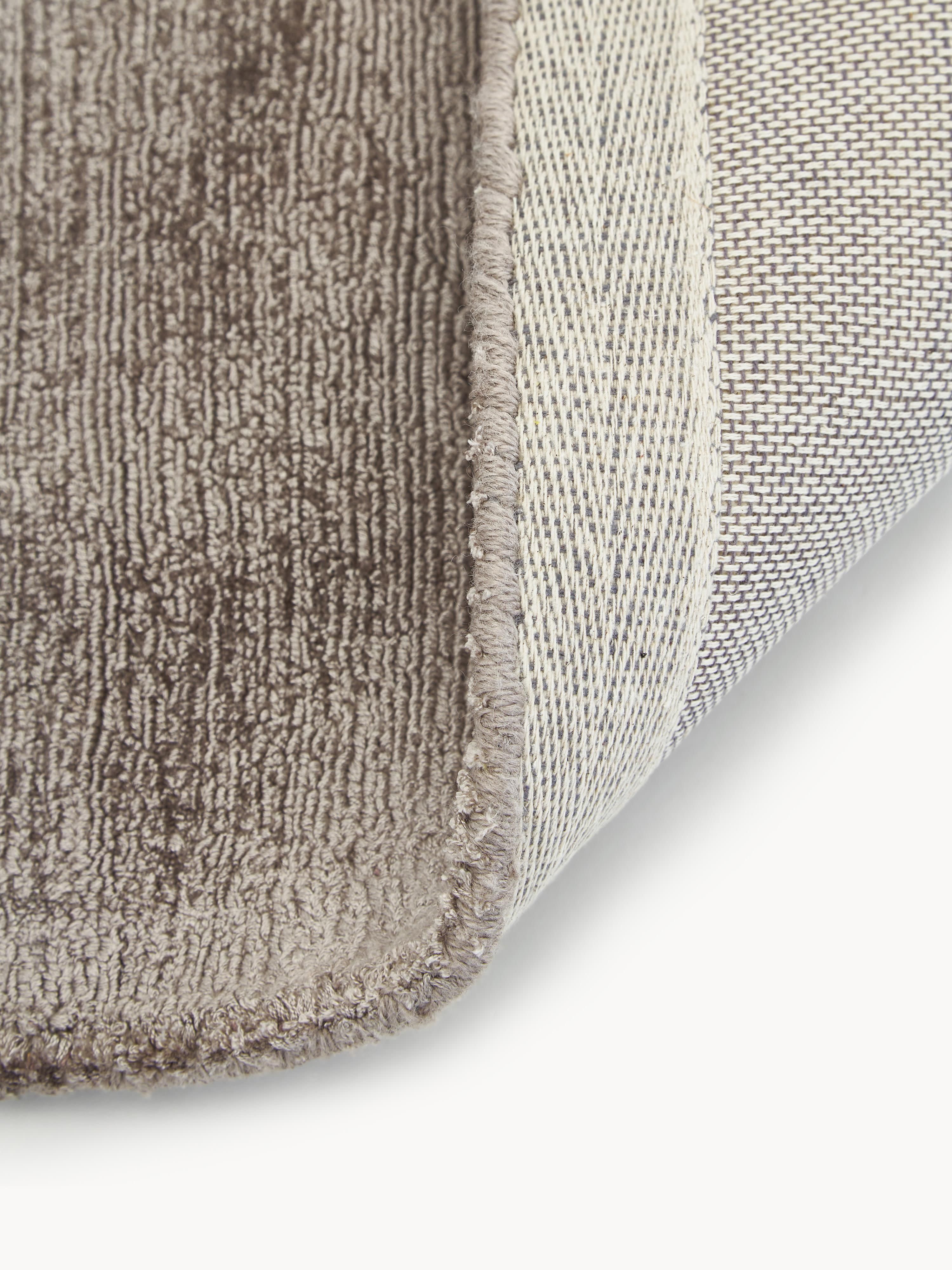 Jane Hand-Woven Viscose Rug
