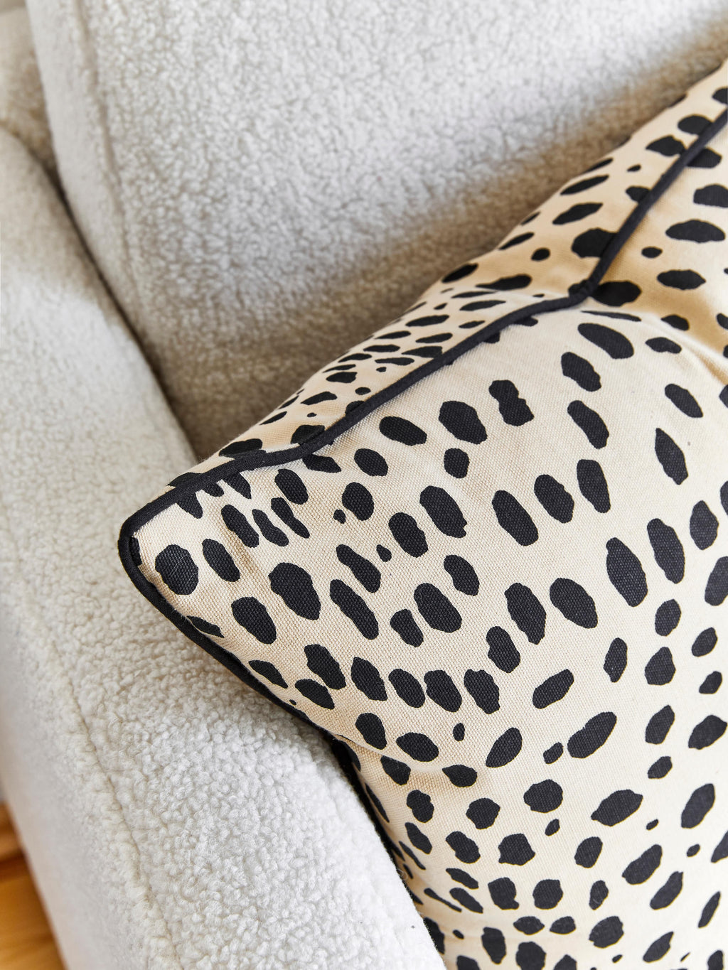 Fluente Teddy Sofa (2-seater)