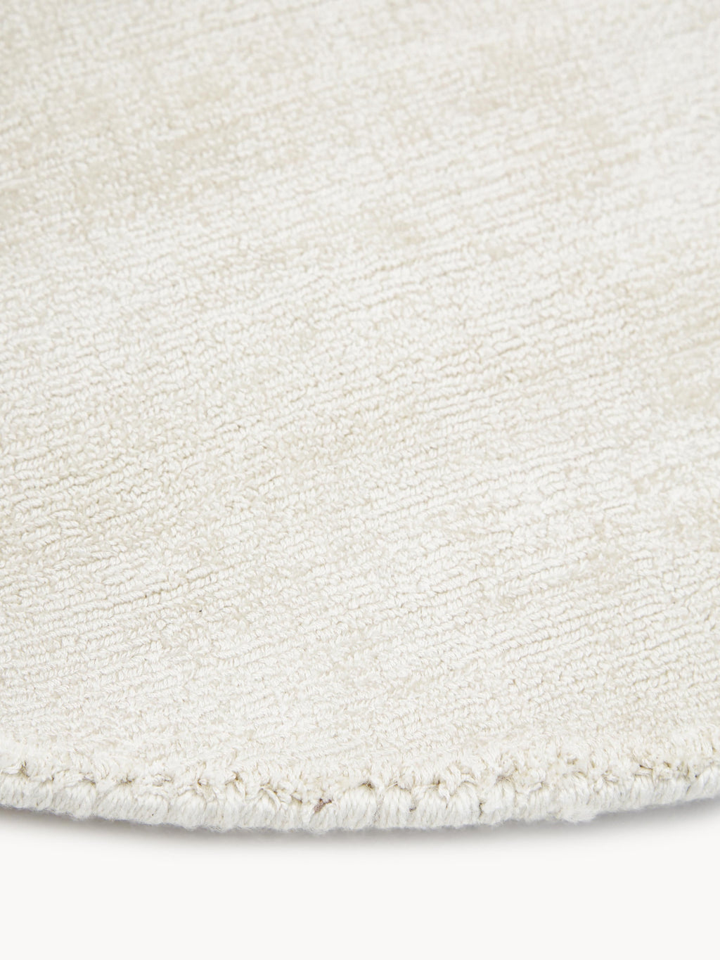 Jane Round Hand-Woven Viscose Rug