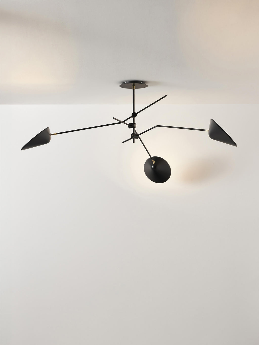 Neron Large Ceiling Lamp