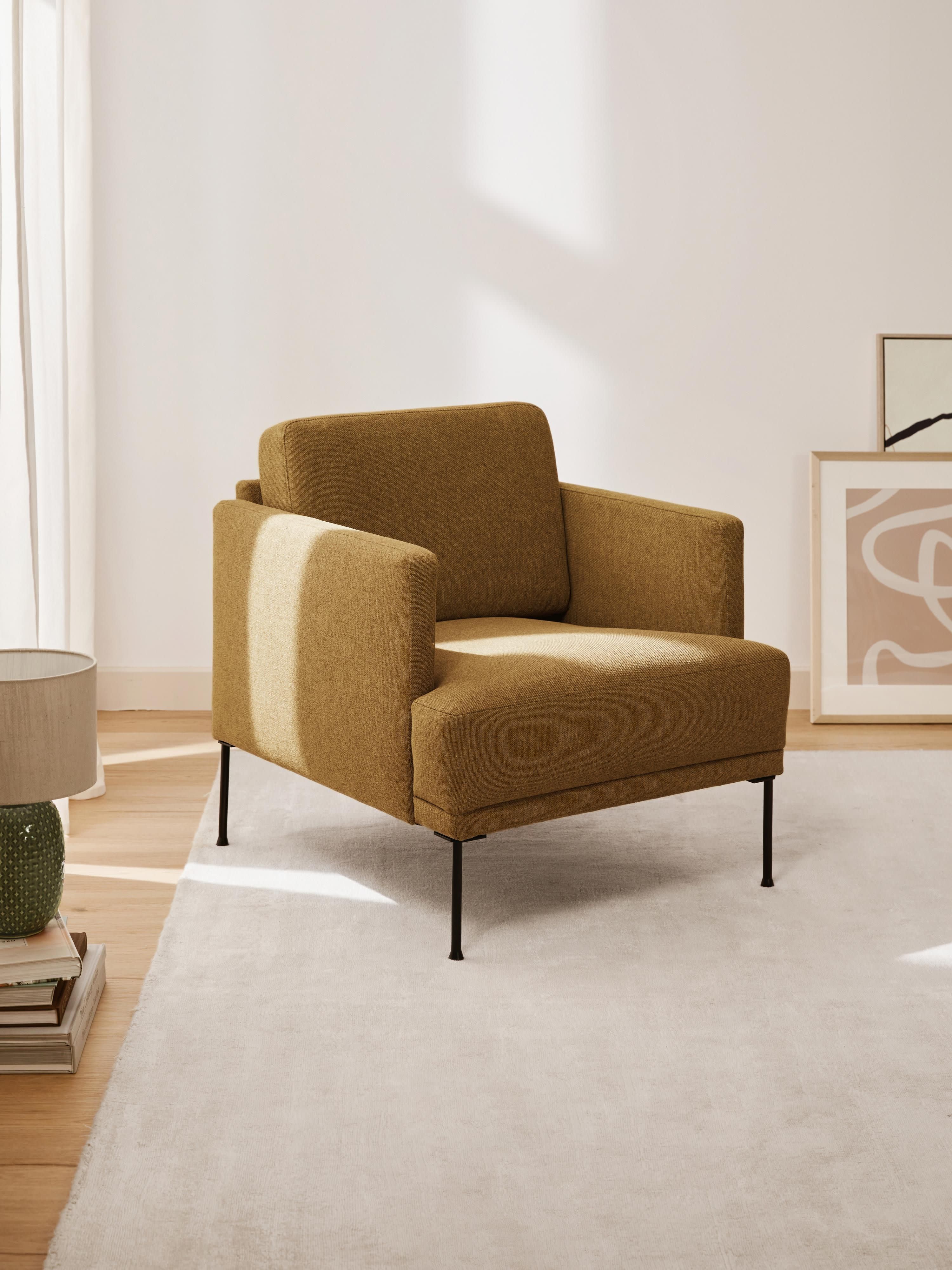 Fluente Armchair