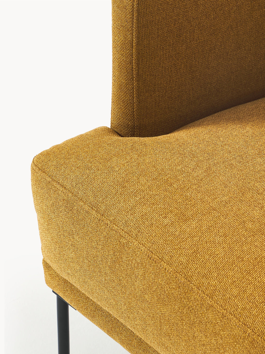 Fluente Armchair