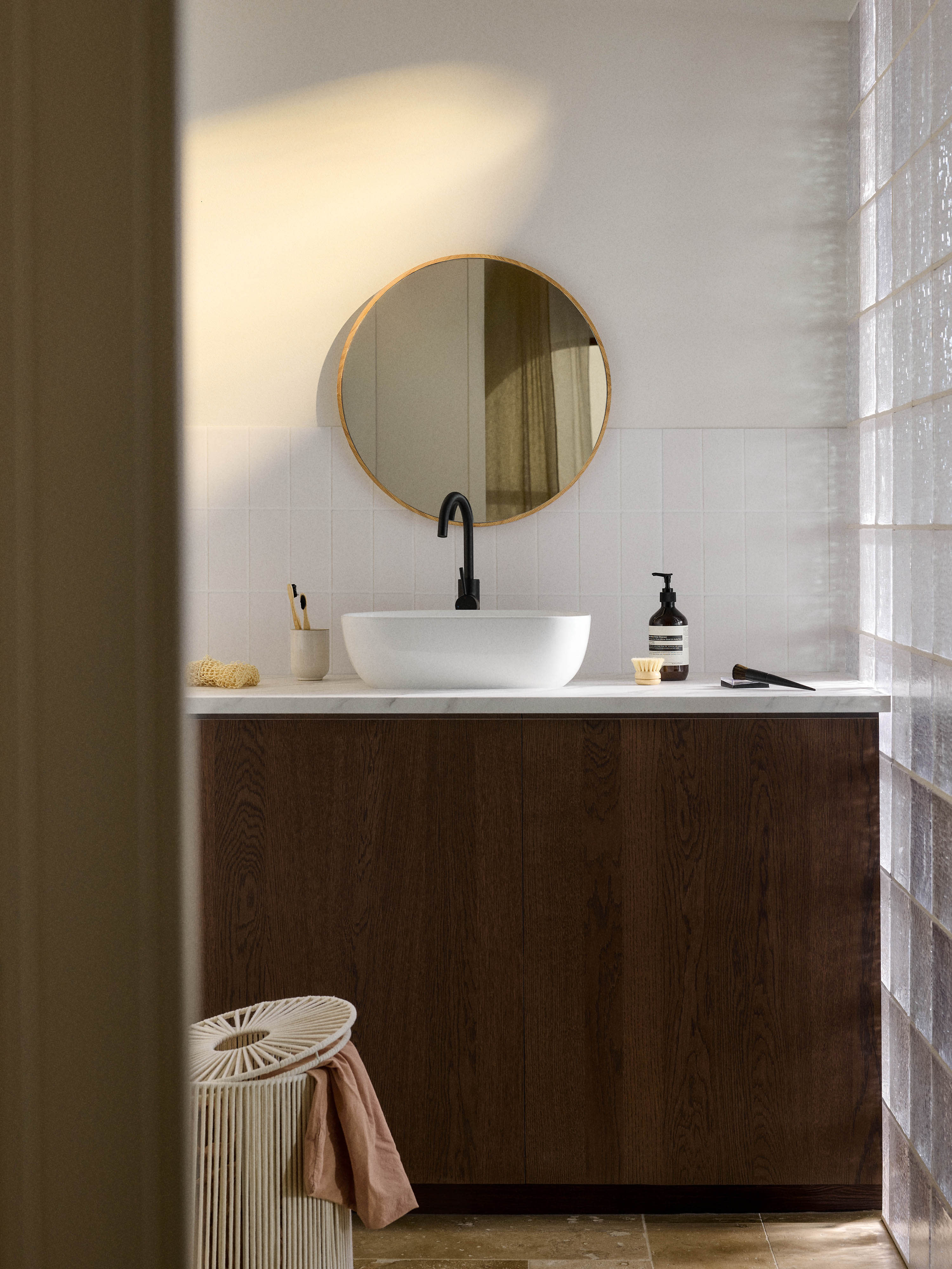 Avery Round Wall Mirror with Oak Wood Frame