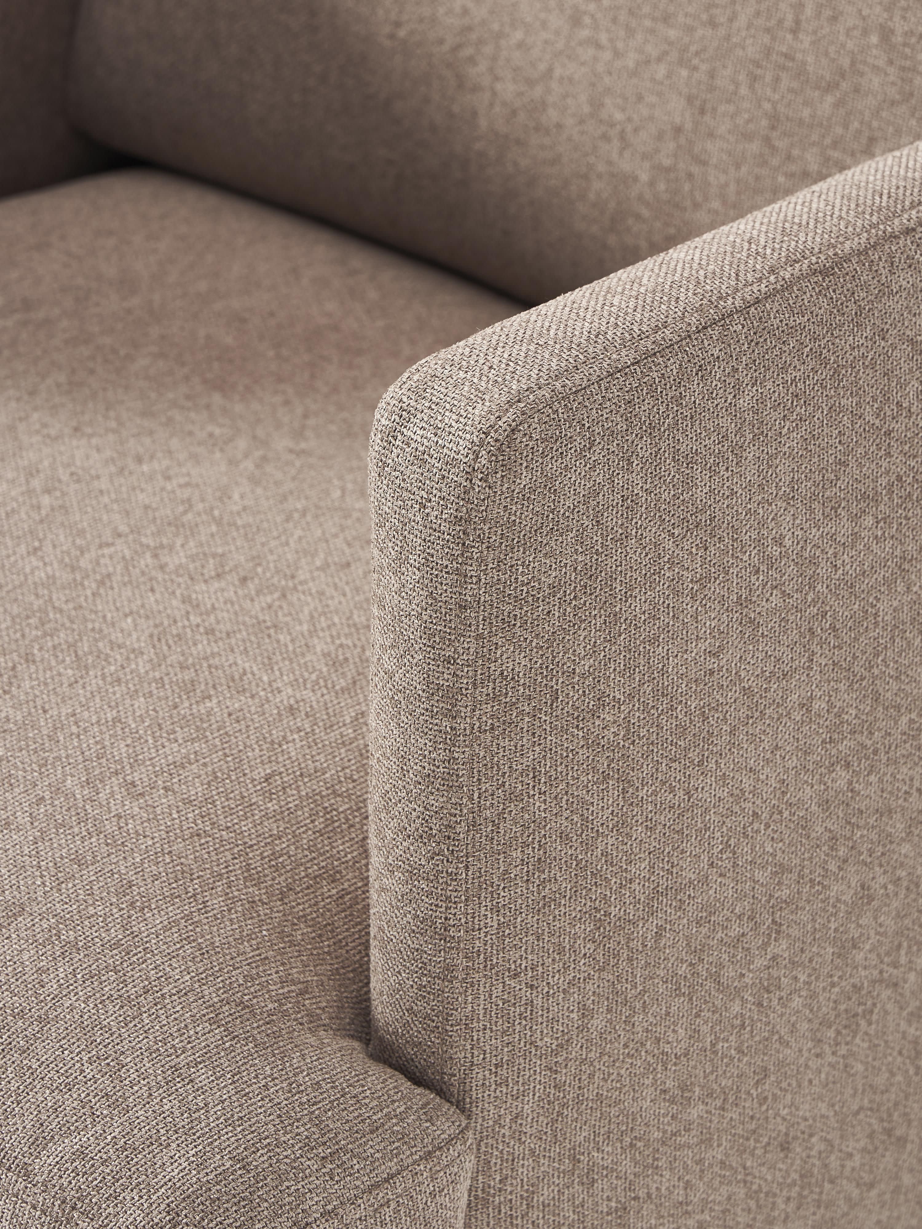 Fluente Armchair