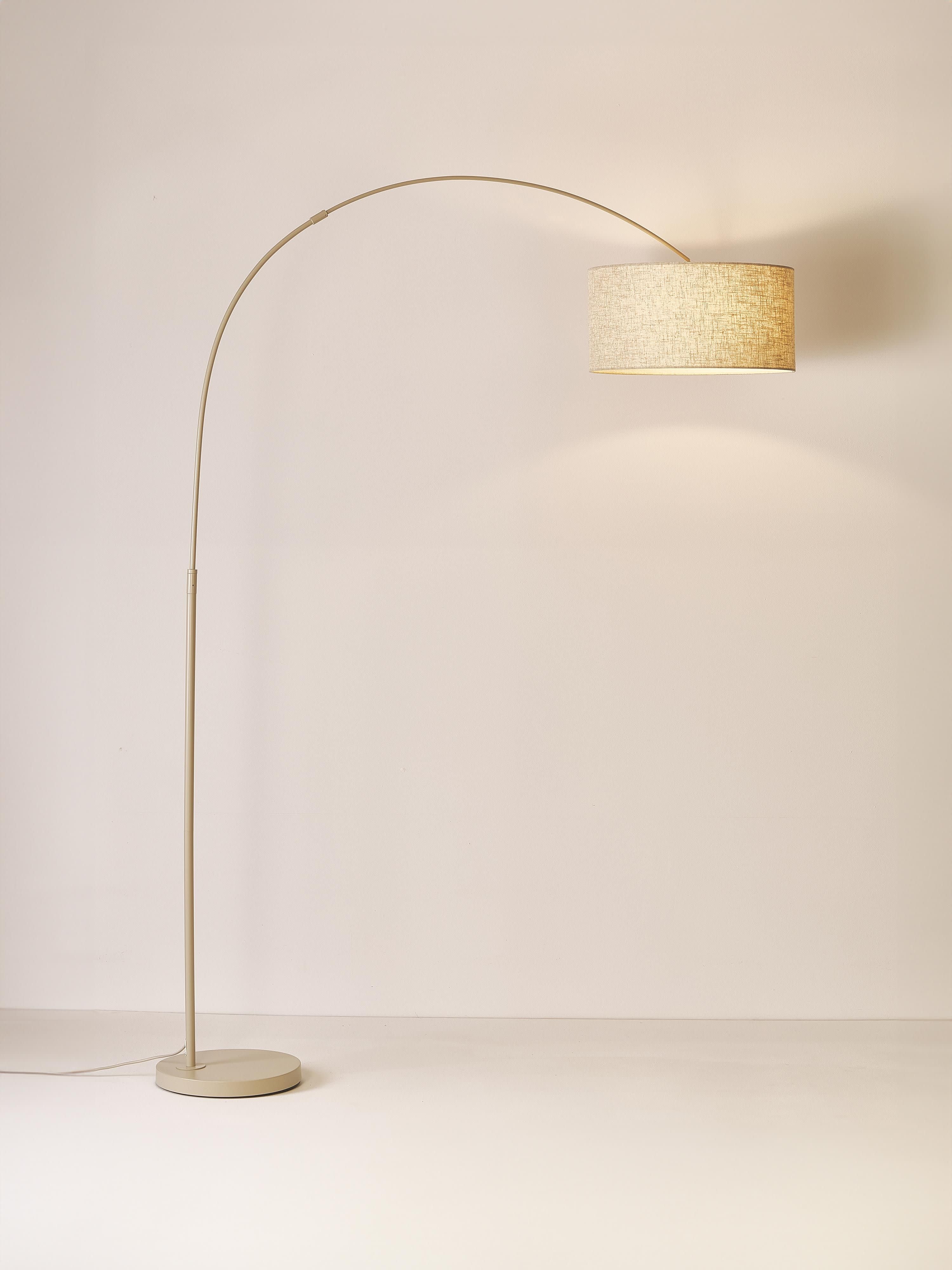 Niels Large Arc Lamp