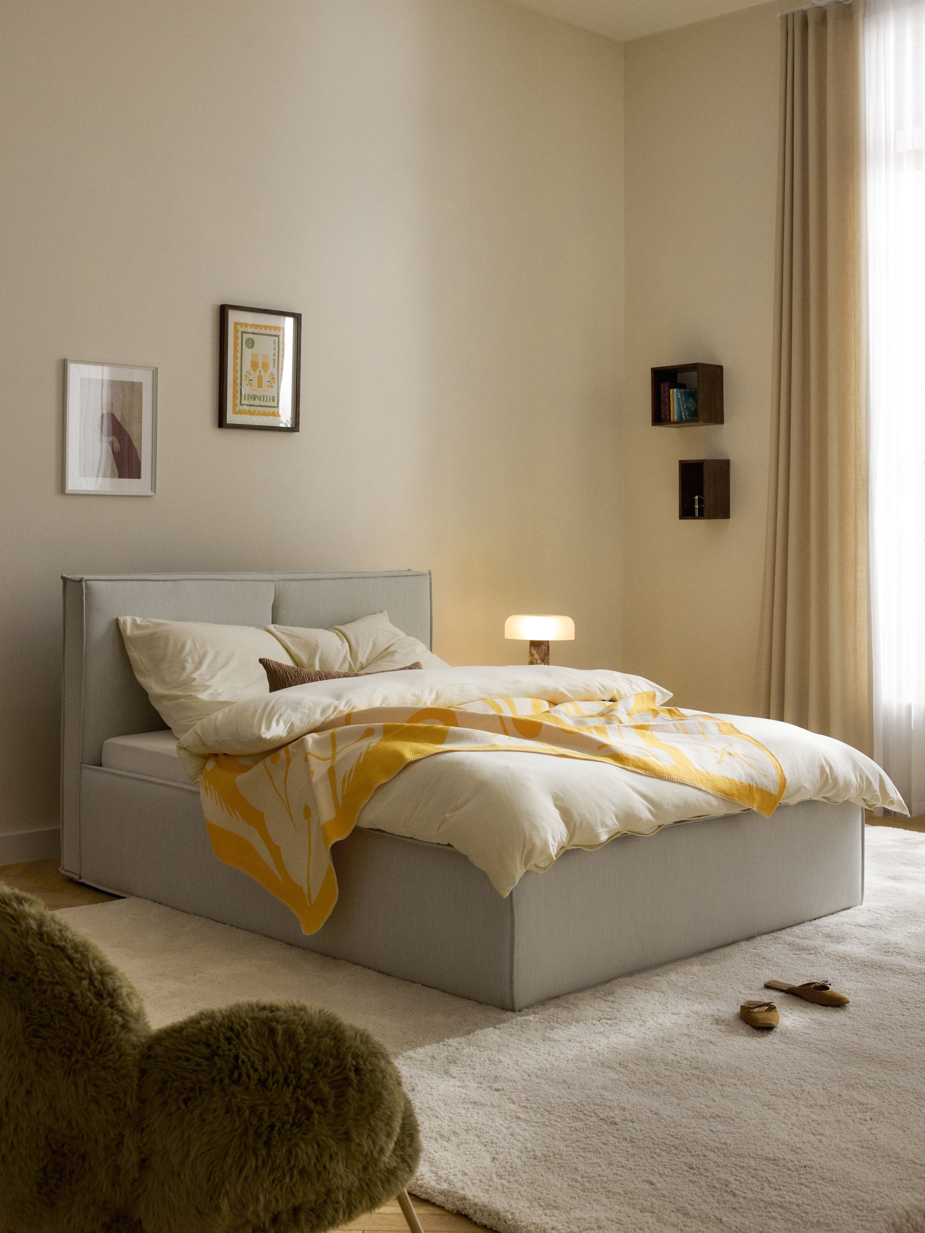 Dream Upholstered Bed