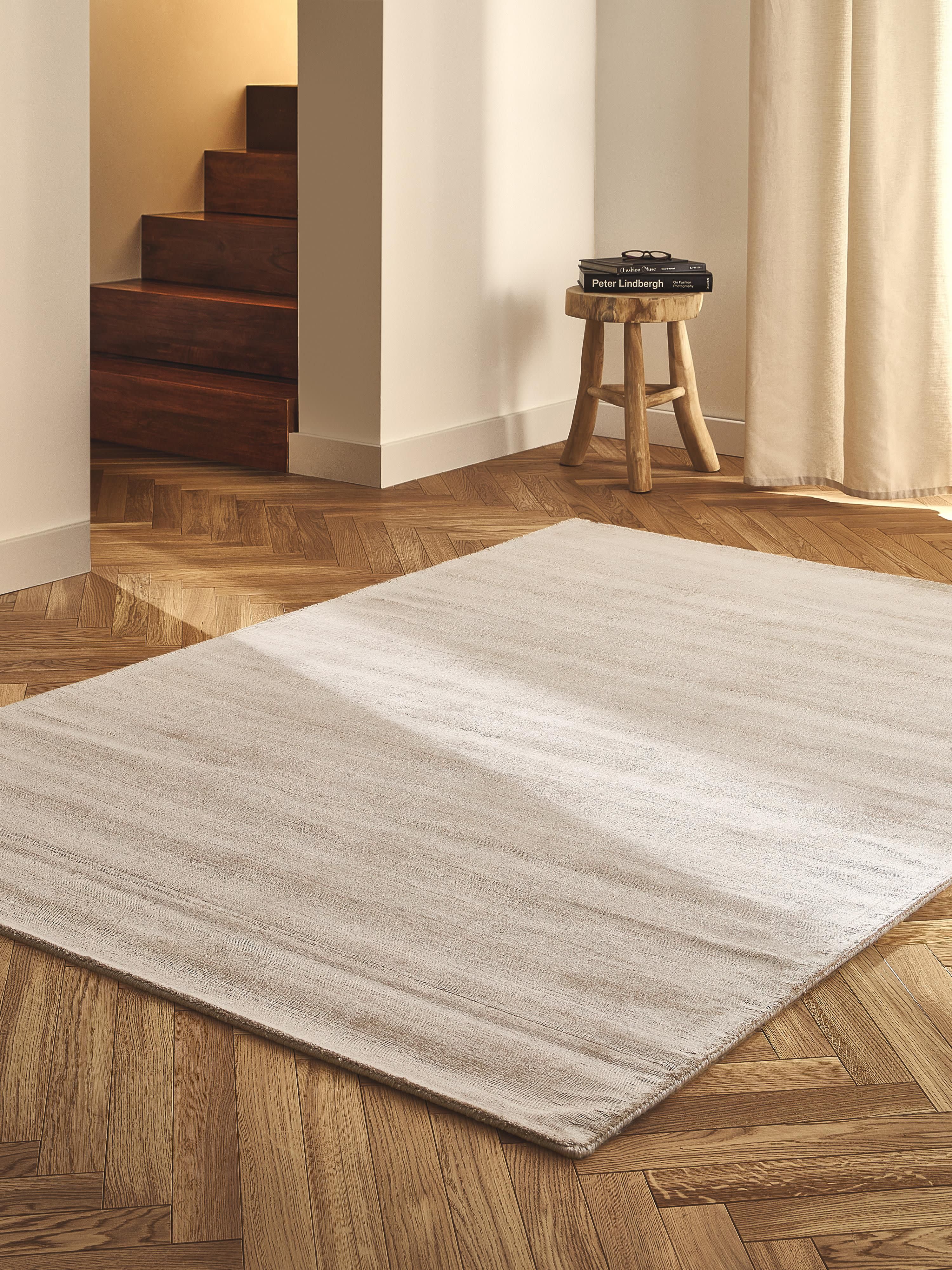 Jane Hand-Woven Viscose Rug