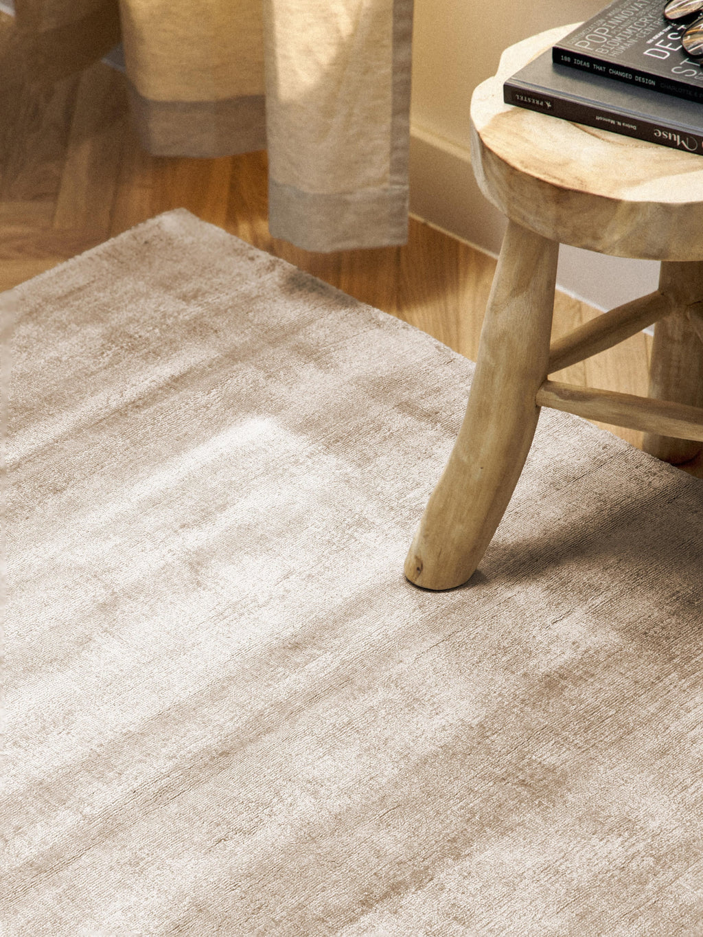 Jane Hand-Woven Viscose Rug