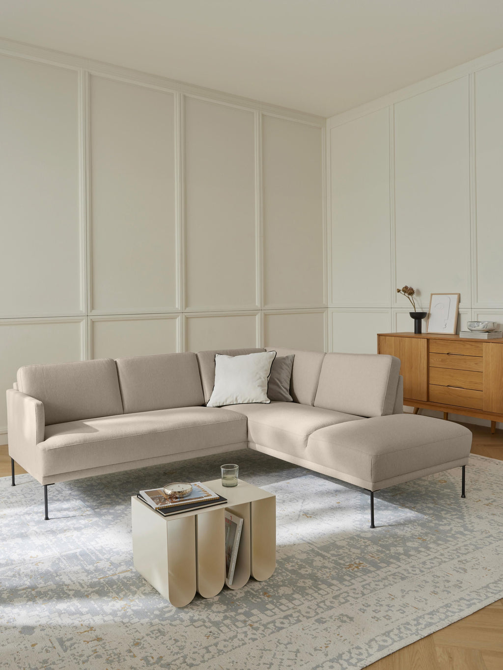 Fluente Corner Sofa