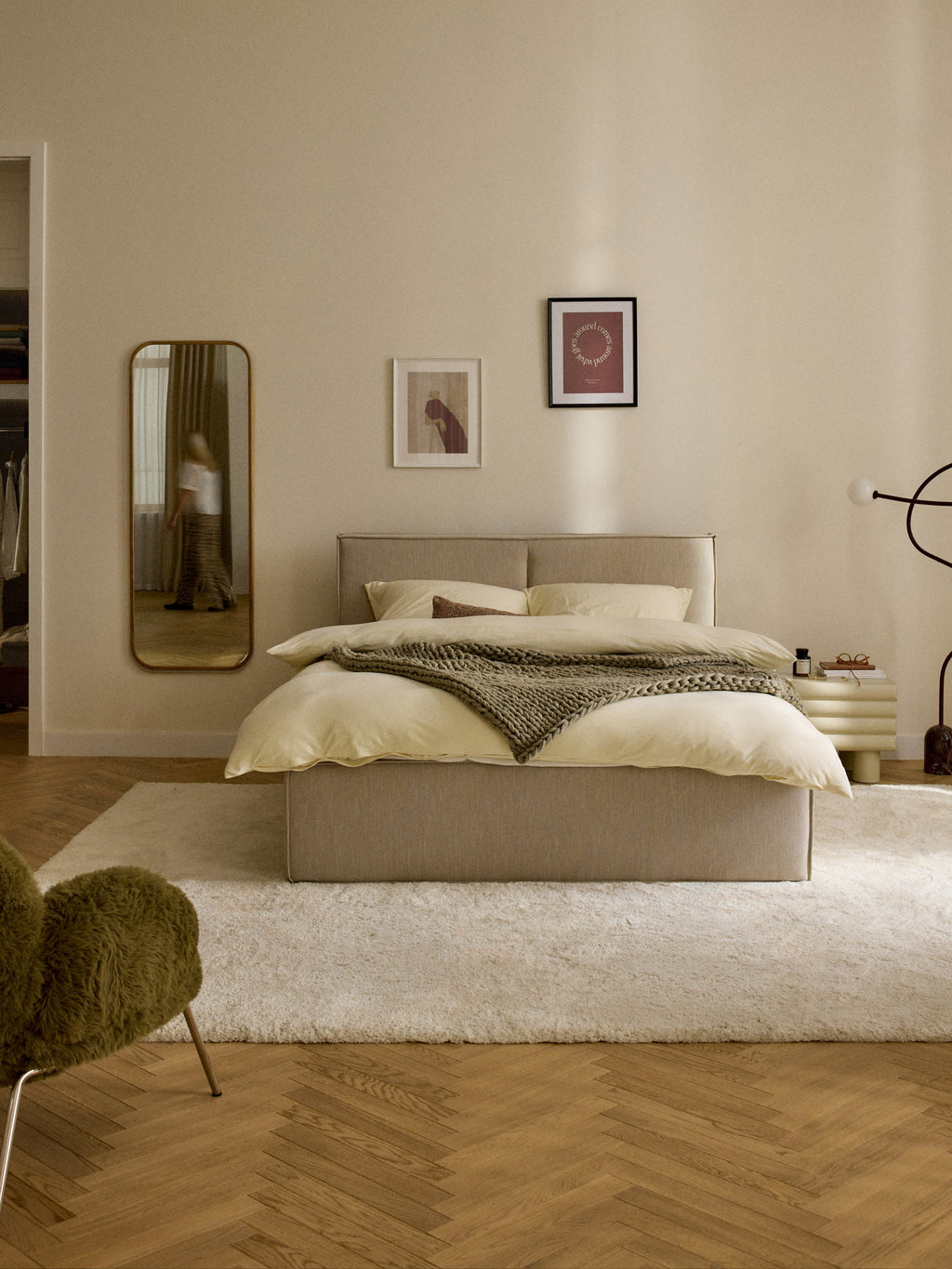 Dream Upholstered Bed