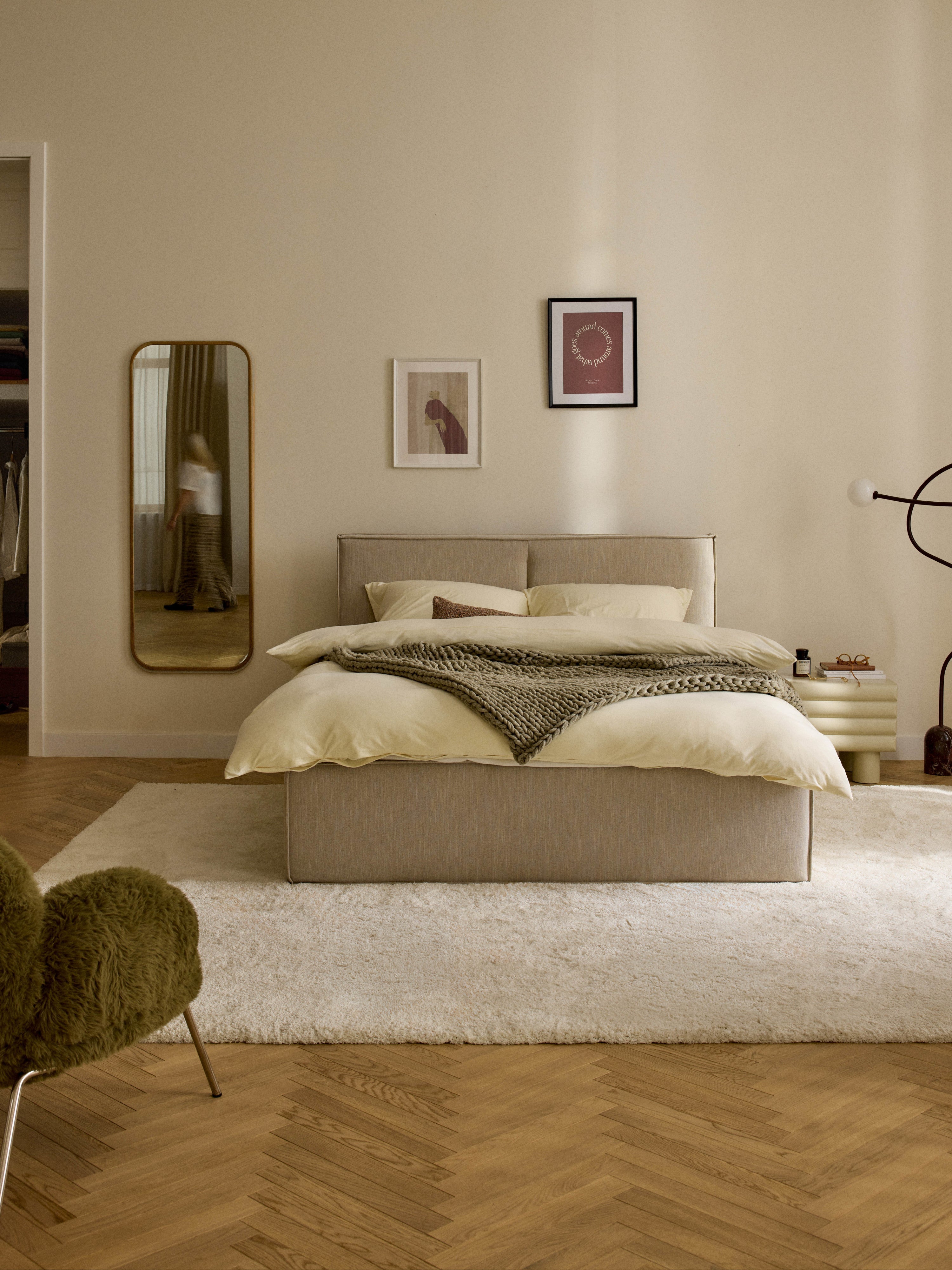 Dream Upholstered Bed