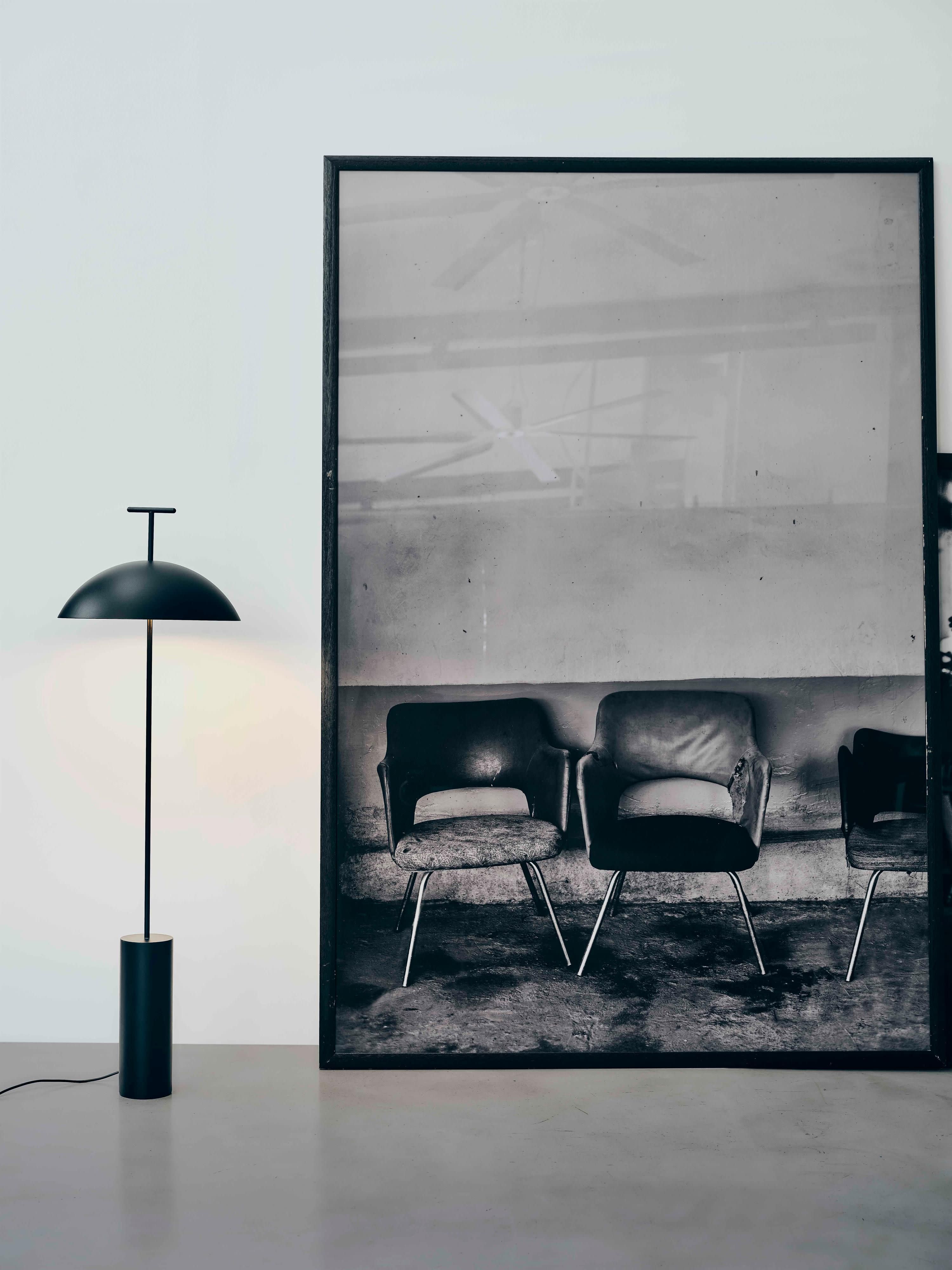 Geen-A Small Dimmable Design LED Floor Lamp