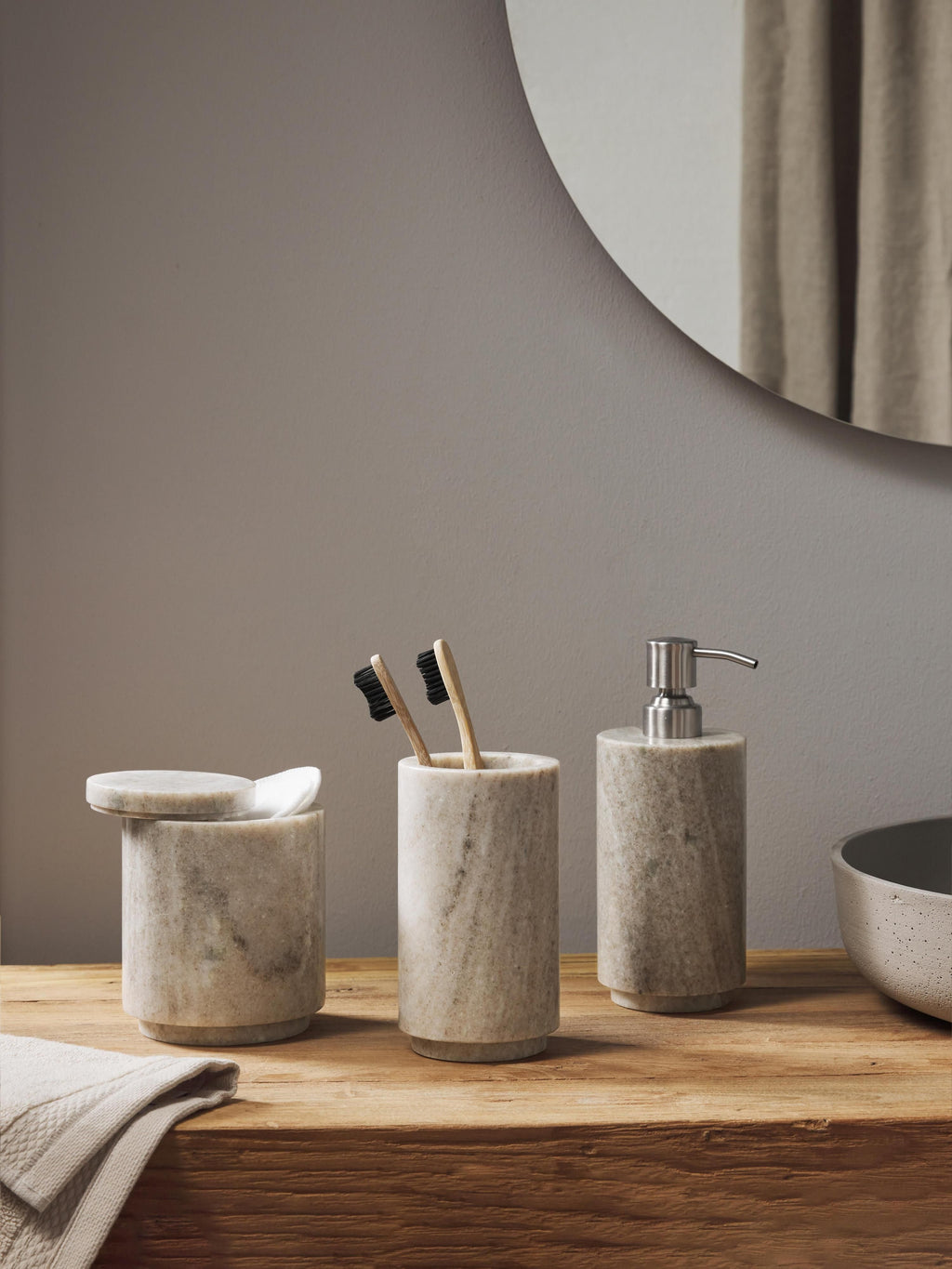 Simba Marble Toothbrush Holder