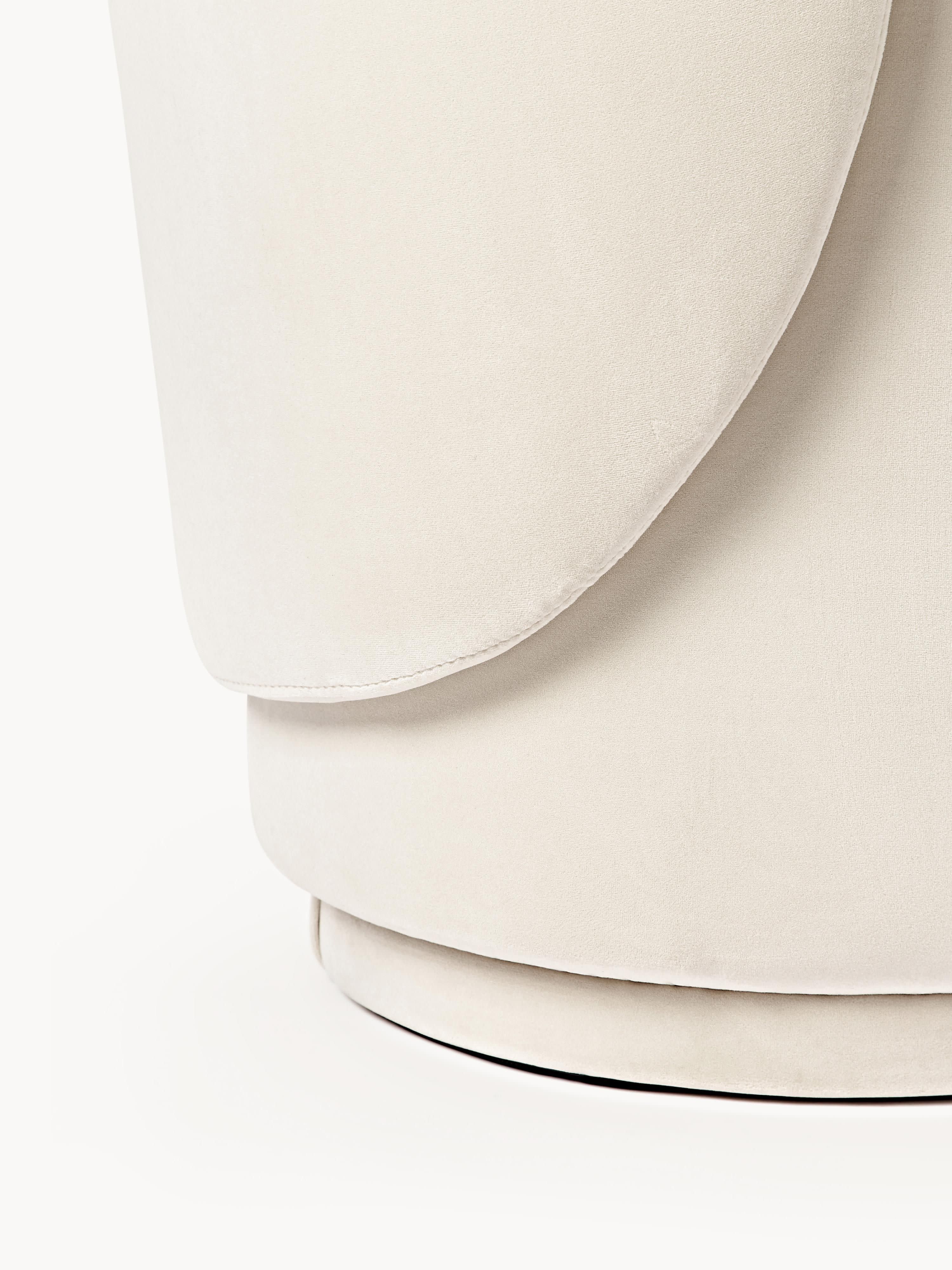 Zeyno Upholstered Velvet Chair