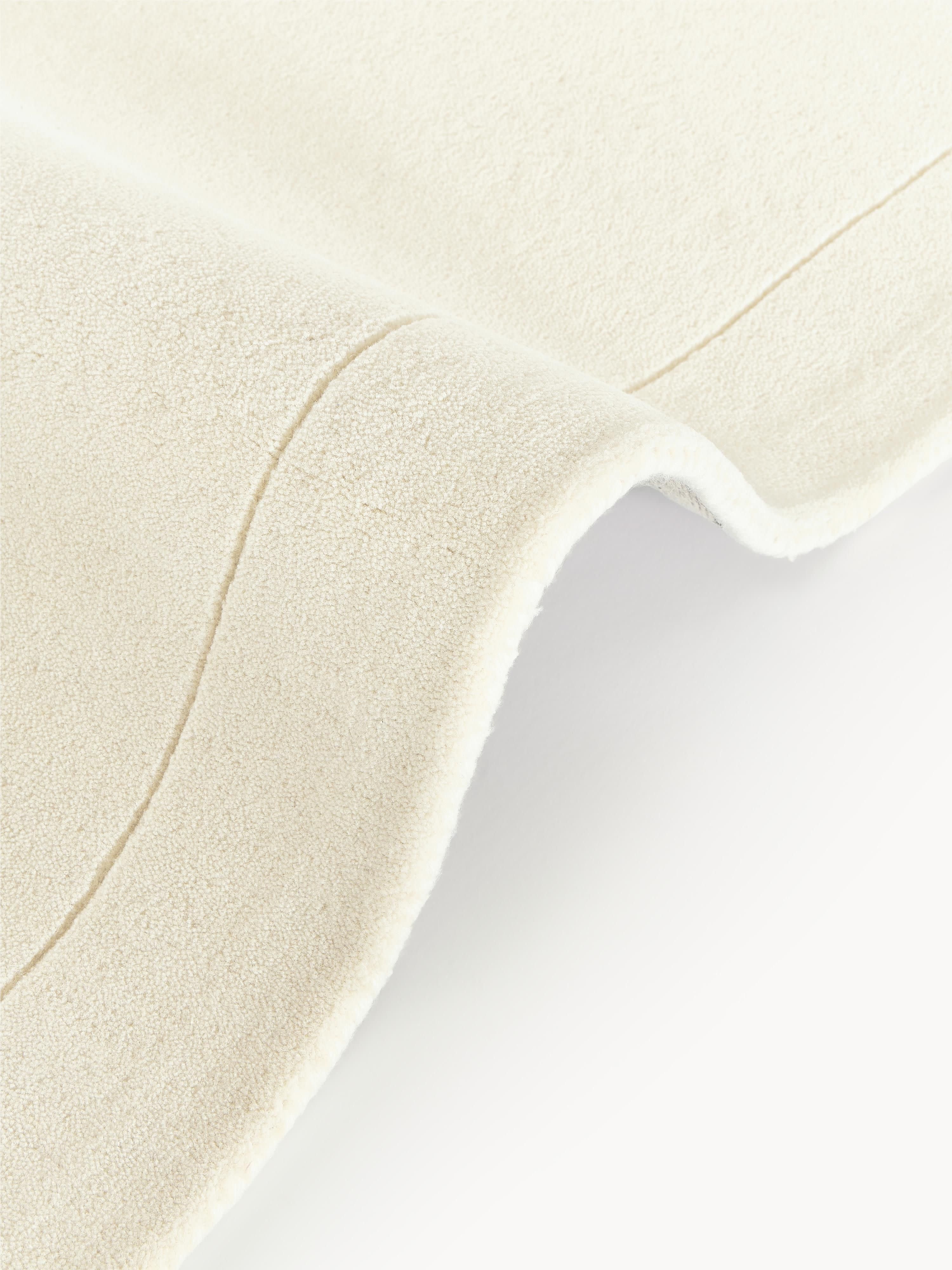 Jadie Hand-Tufted Low-Pile Wool Rug
