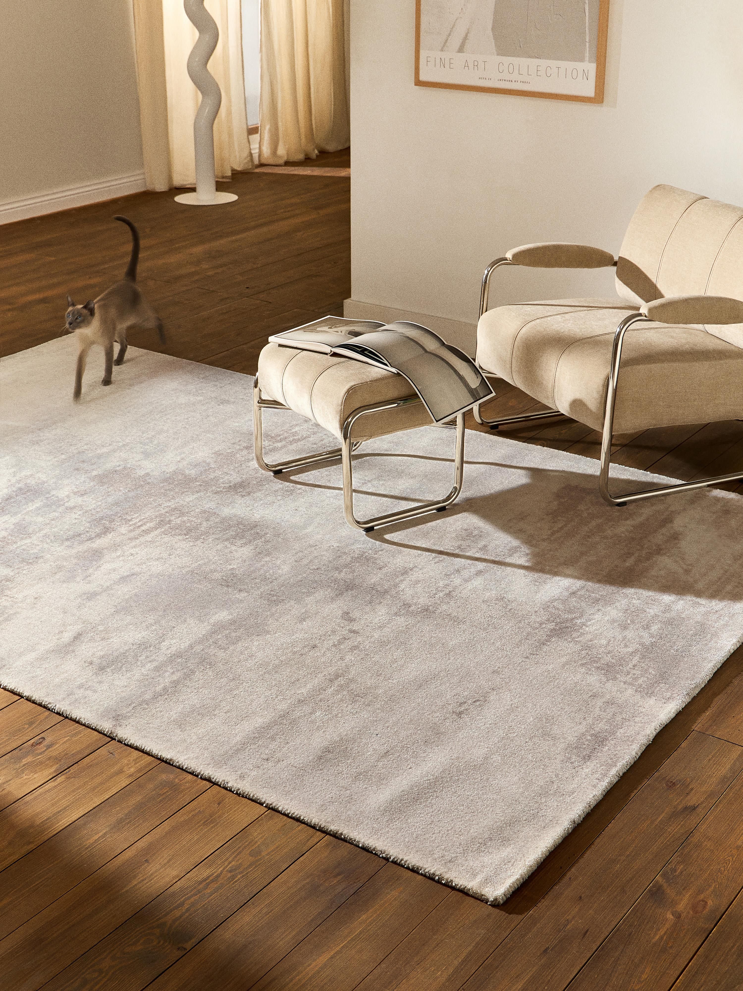 Aviva Low-Pile Rug