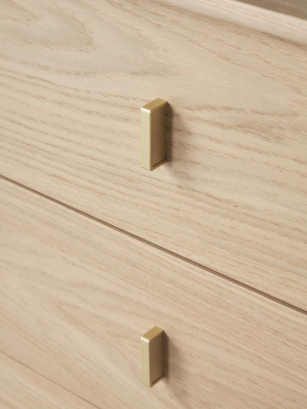 Diana Oak Wood Chest of Drawers