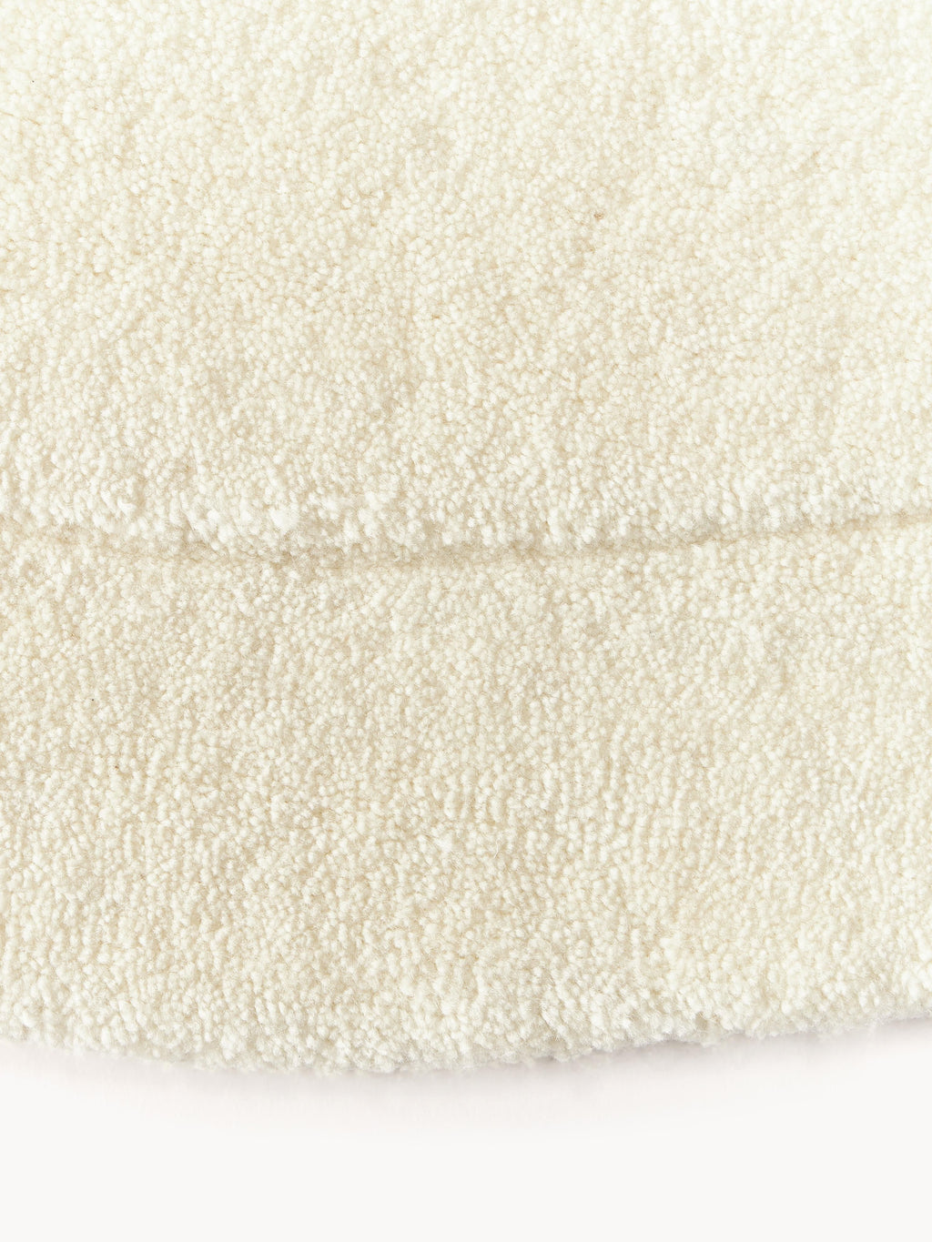 Kadey Organic-Shaped Hand-Tufted Wool Rug