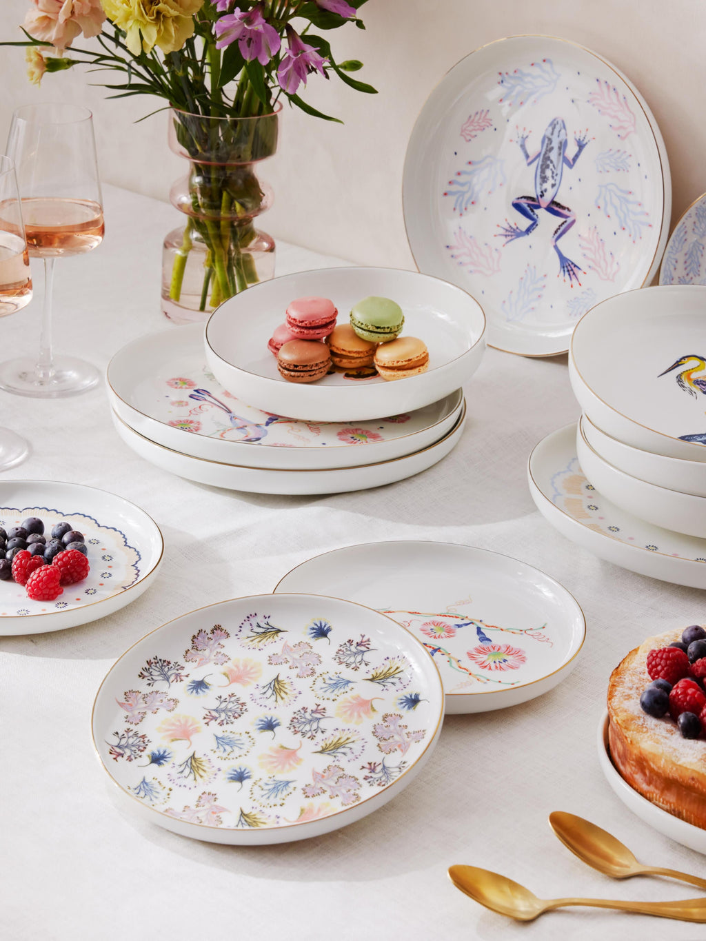 Flamboyant Tableware Set, 4 People, Set of 12