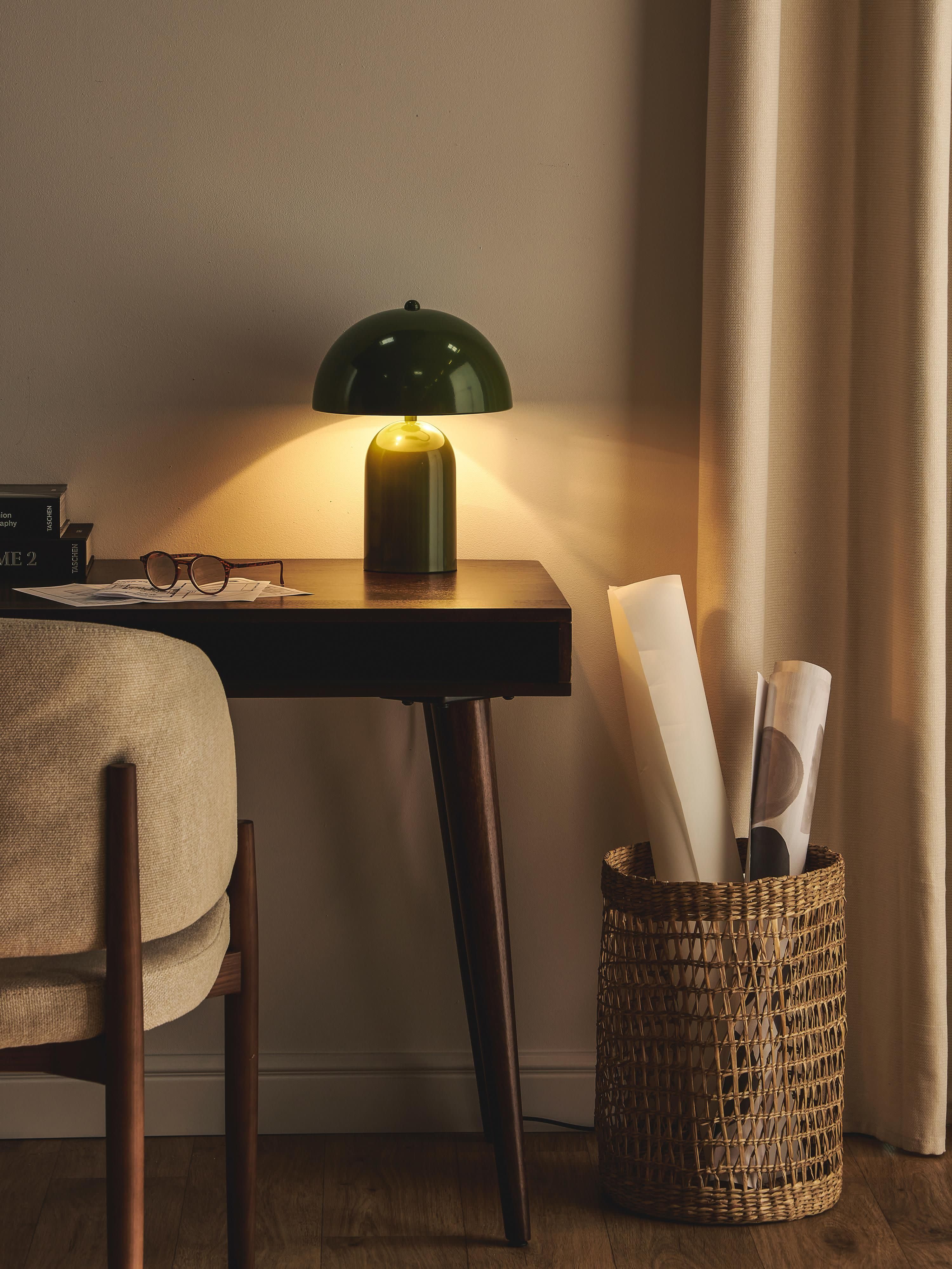 Walter Small Retro Table Lamp