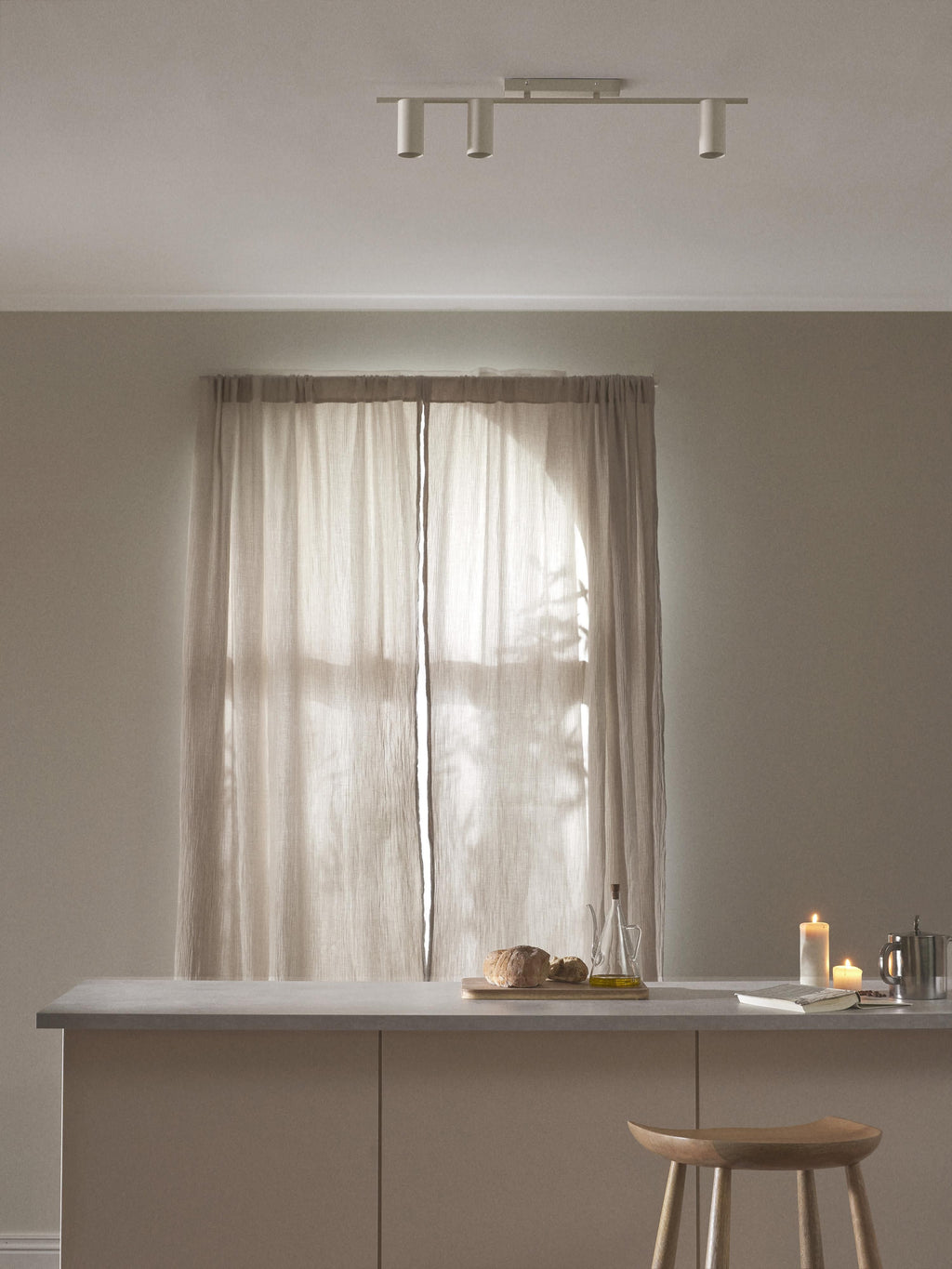 Cassandra Large Ceiling Spotlight