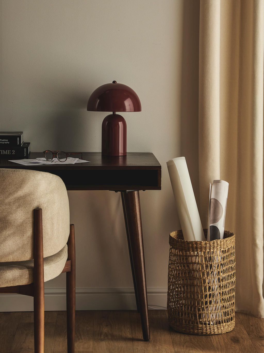 Walter Small Retro Table Lamp