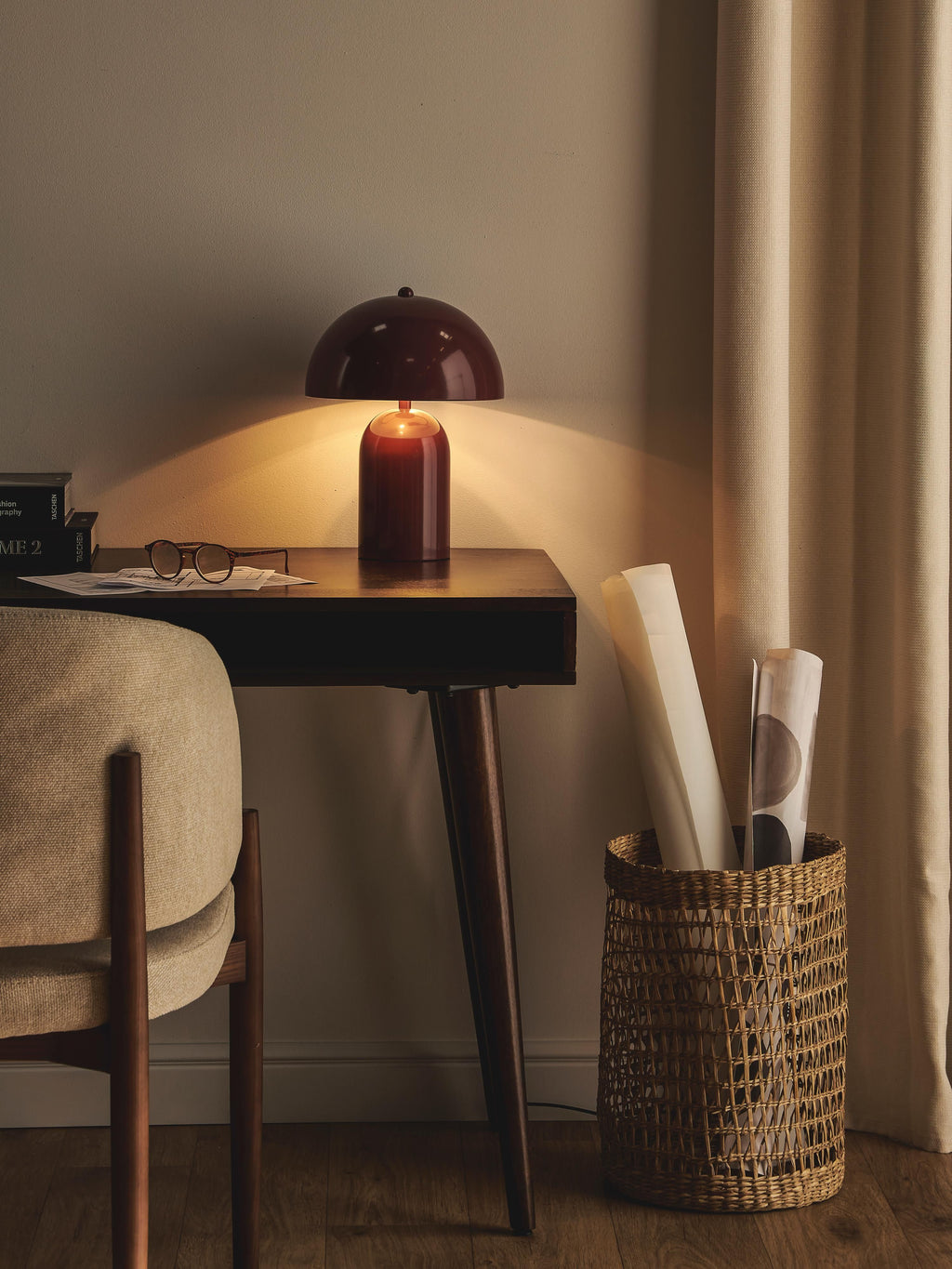 Walter Small Retro Table Lamp
