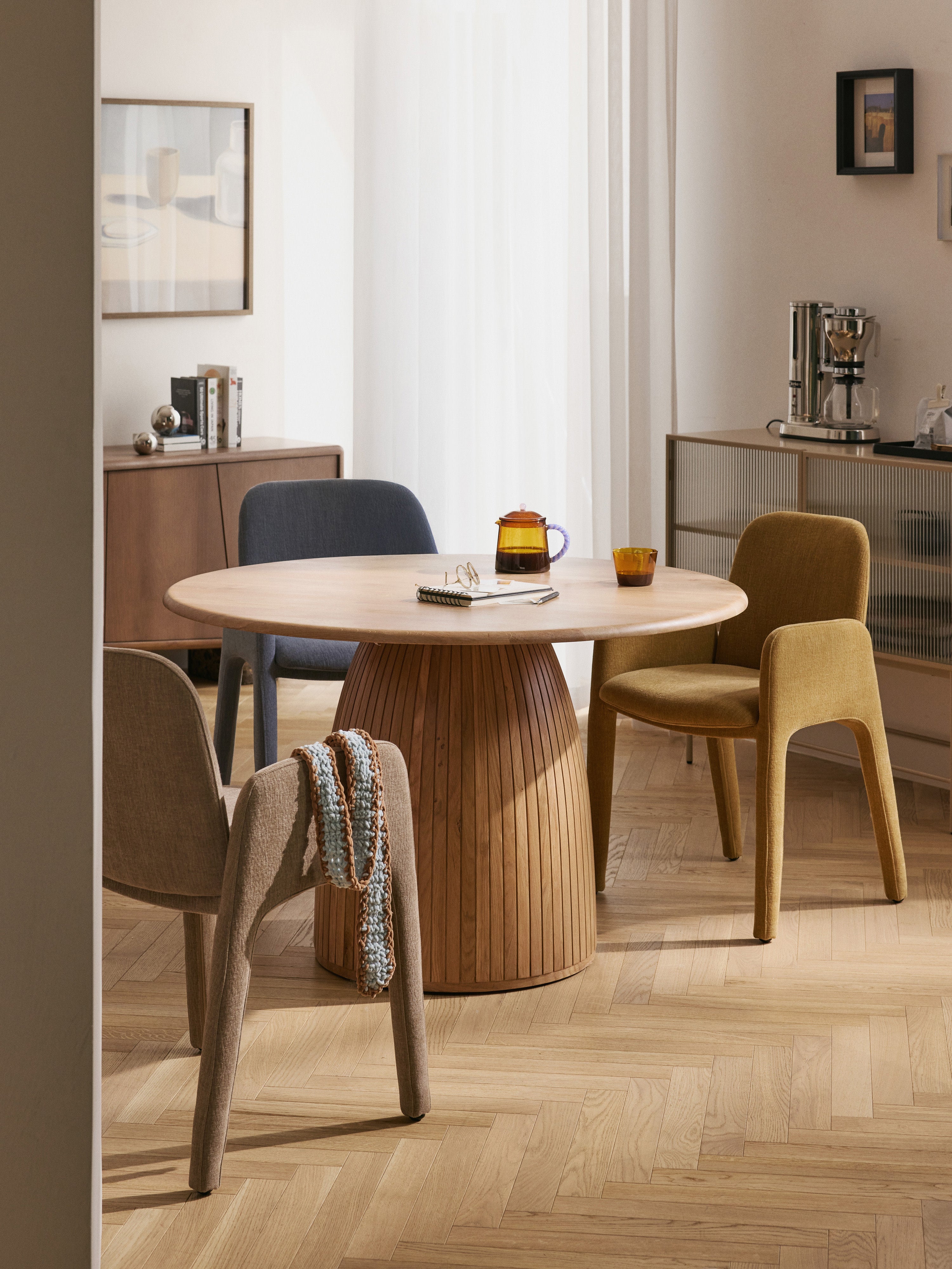 Nelly Round Dining Table with Groove Structure, in various sizes