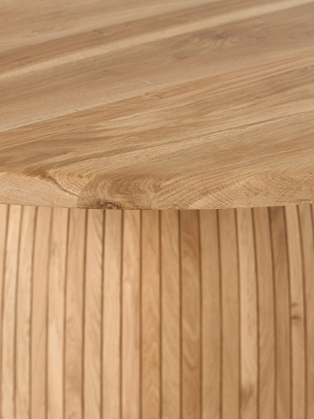 Nelly Round Dining Table with Groove Structure, in various sizes