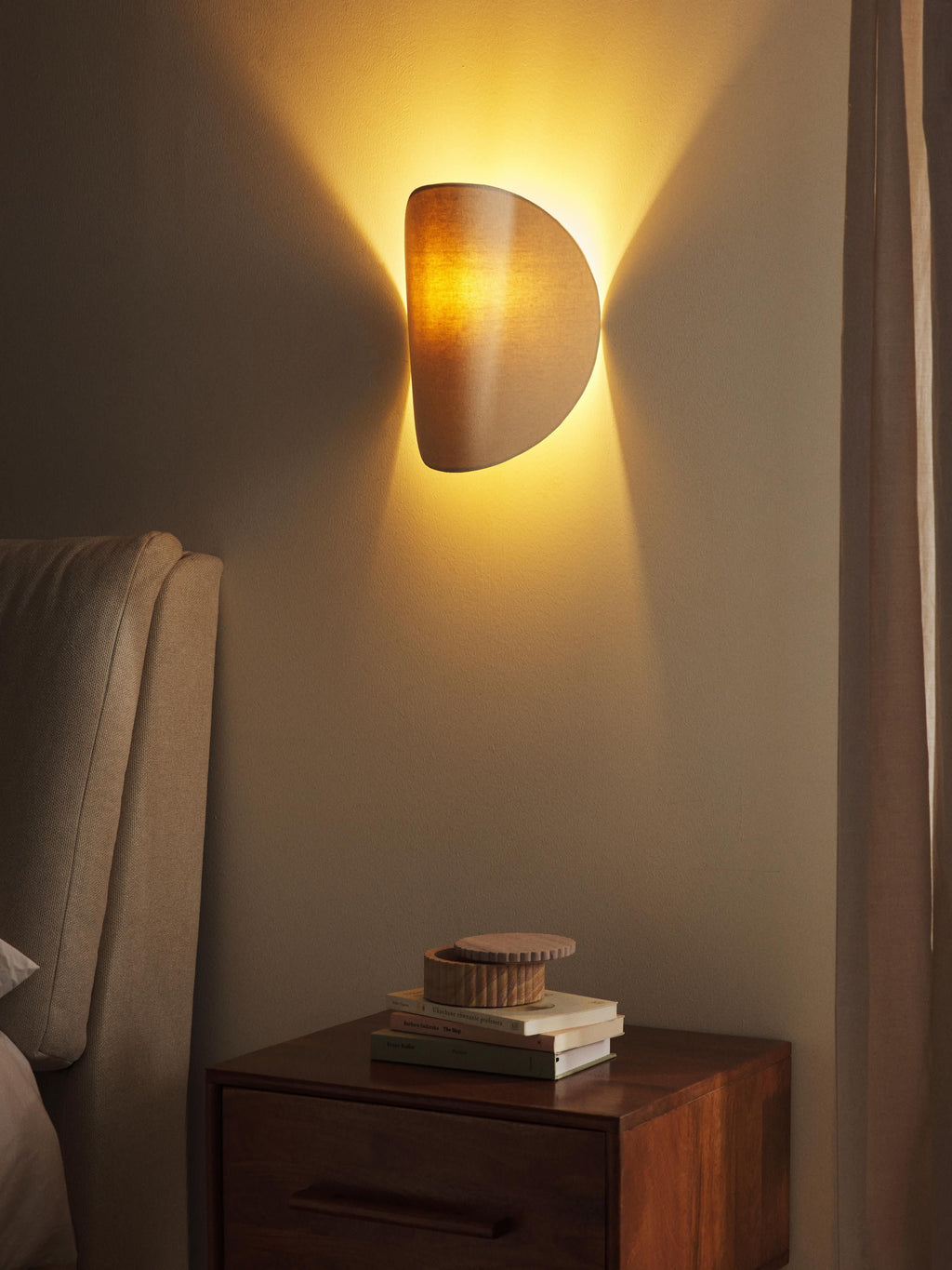 Kenzie Linen Design Wall Lamp