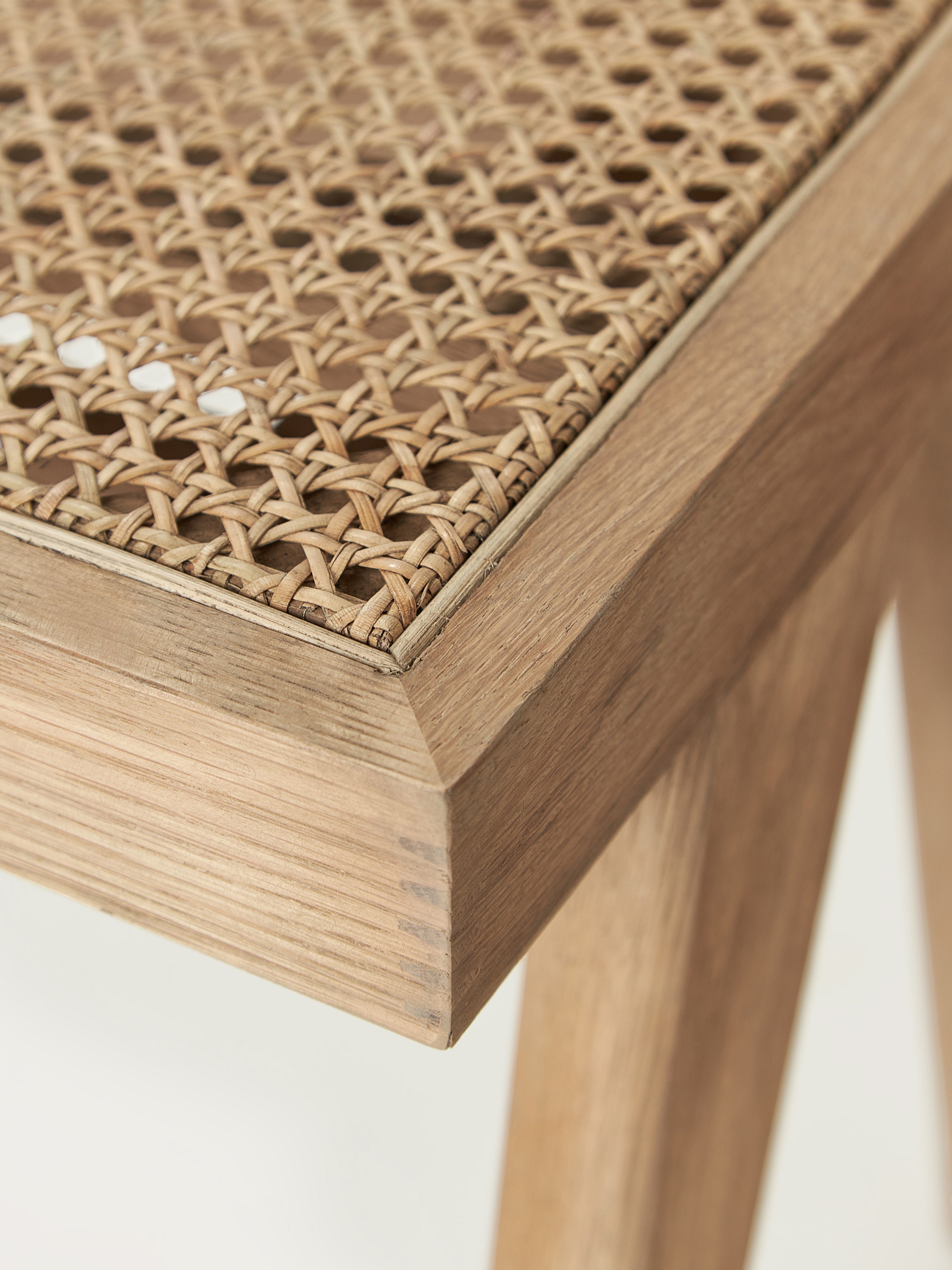 Sissi Bench with Viennese Wickerwork