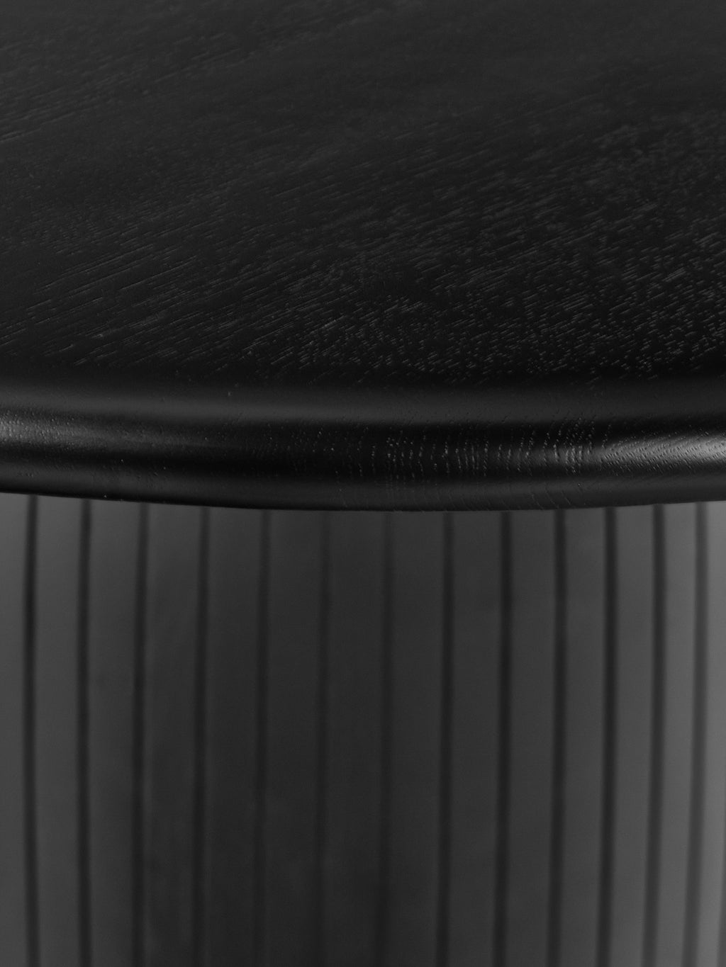 Nelly Round Dining Table with Groove Structure, in various sizes
