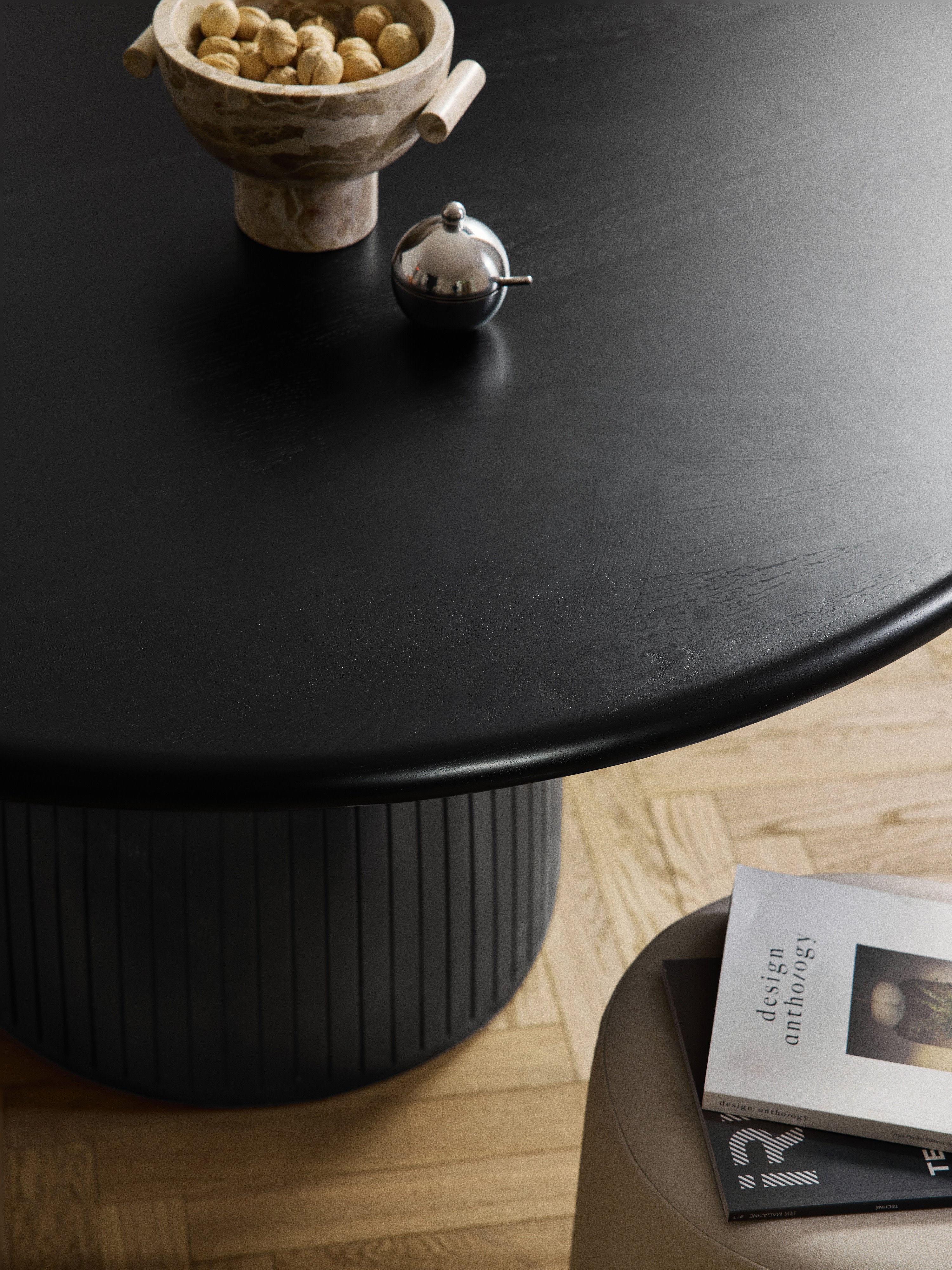 Nelly Round Dining Table with Groove Structure, in various sizes