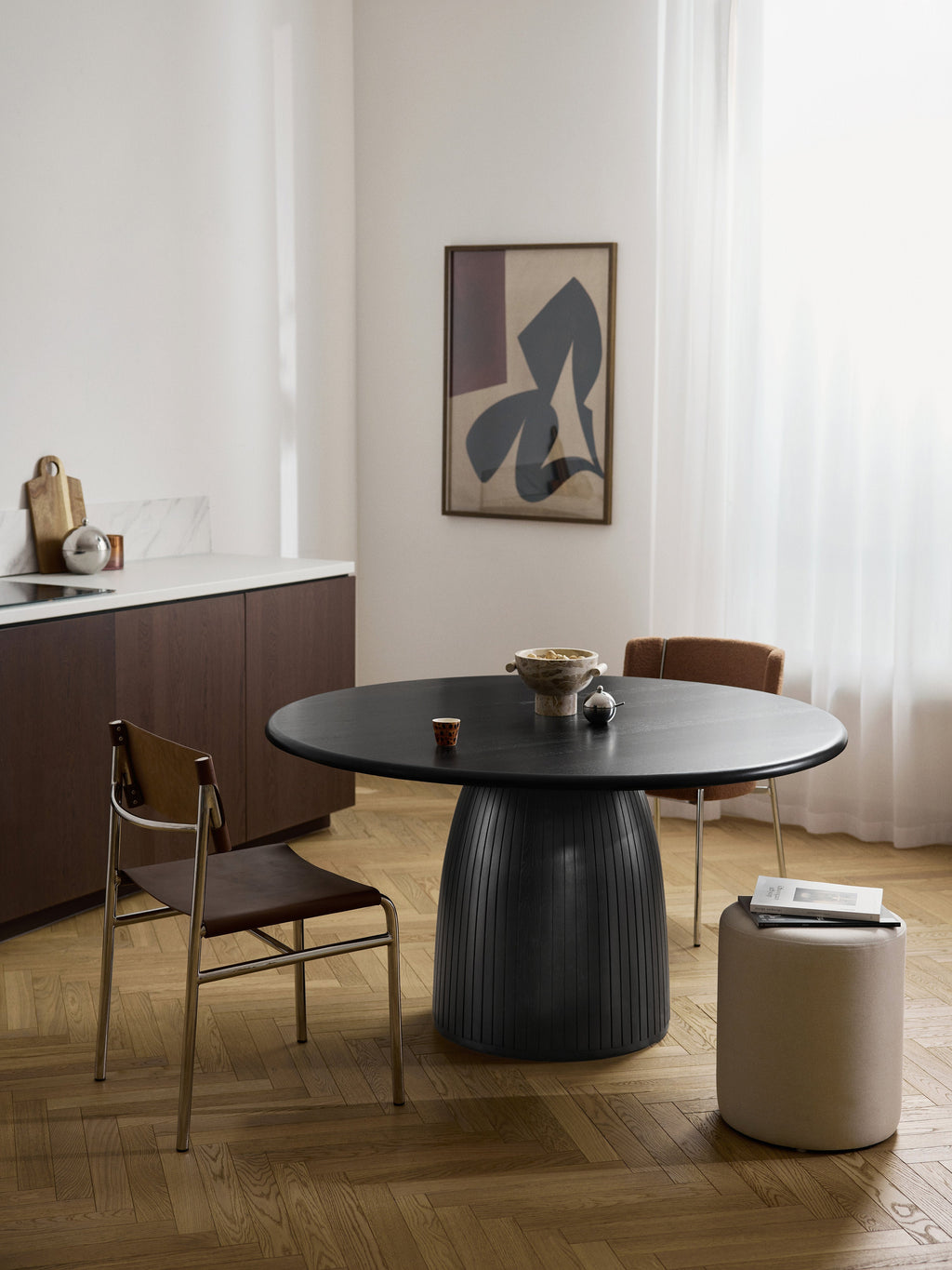Nelly Round Dining Table with Groove Structure, in various sizes