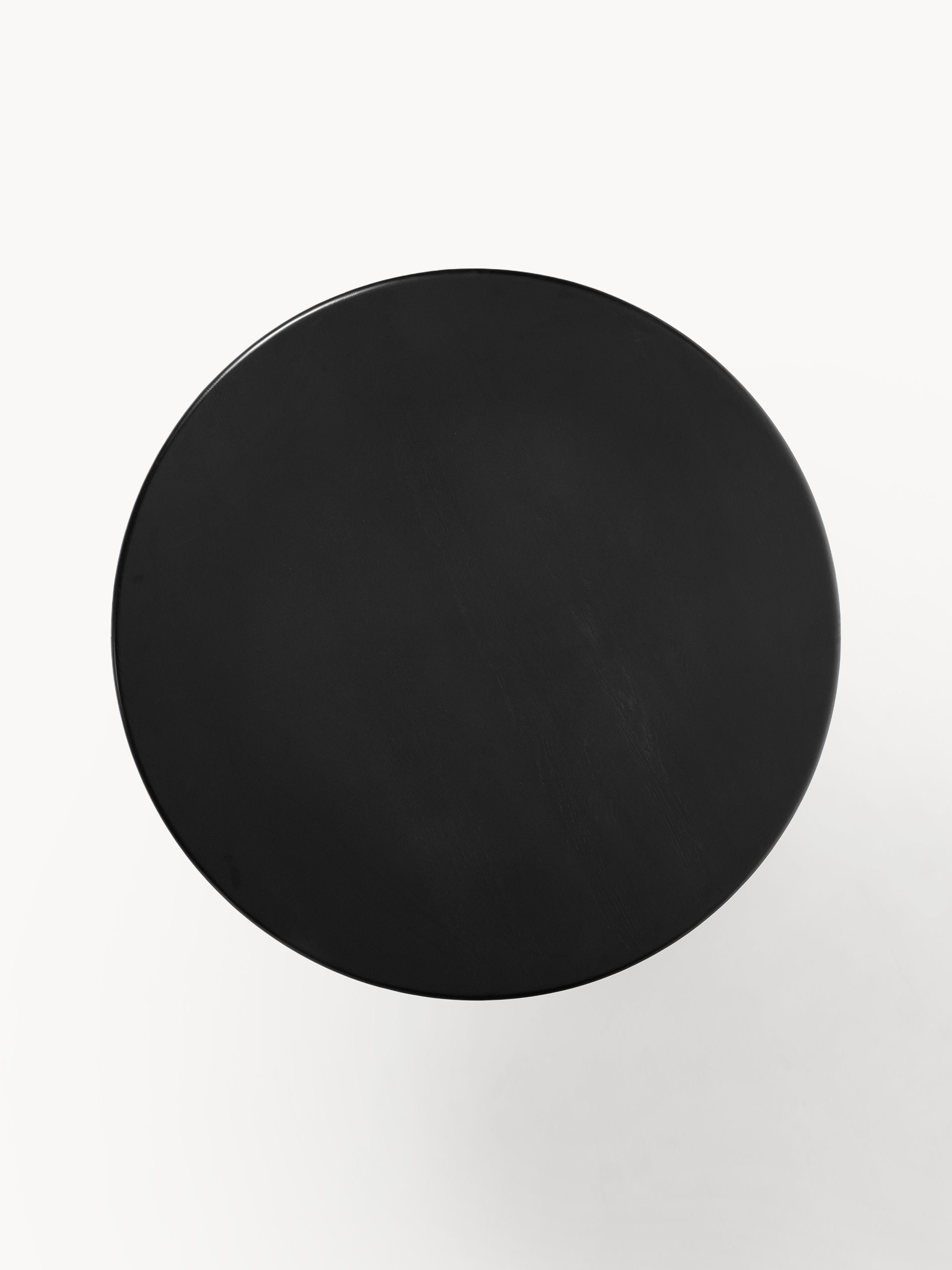 Nelly Round Dining Table with Groove Structure, in various sizes