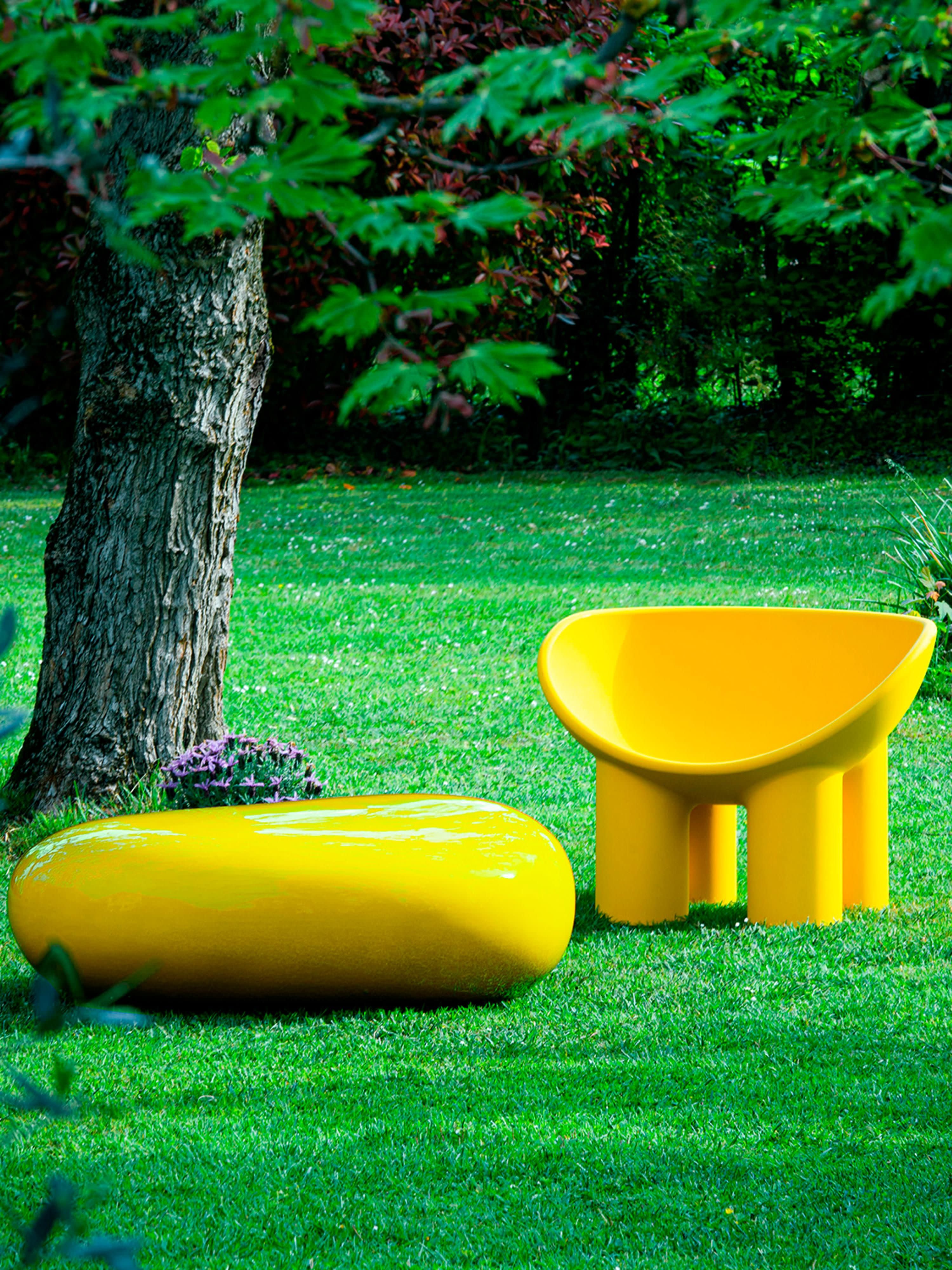 Poly Lounge Chair Roly