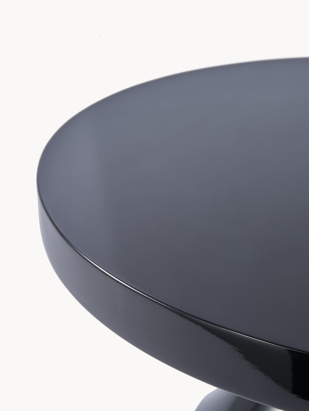 Zag Round Coffee Table Zig
