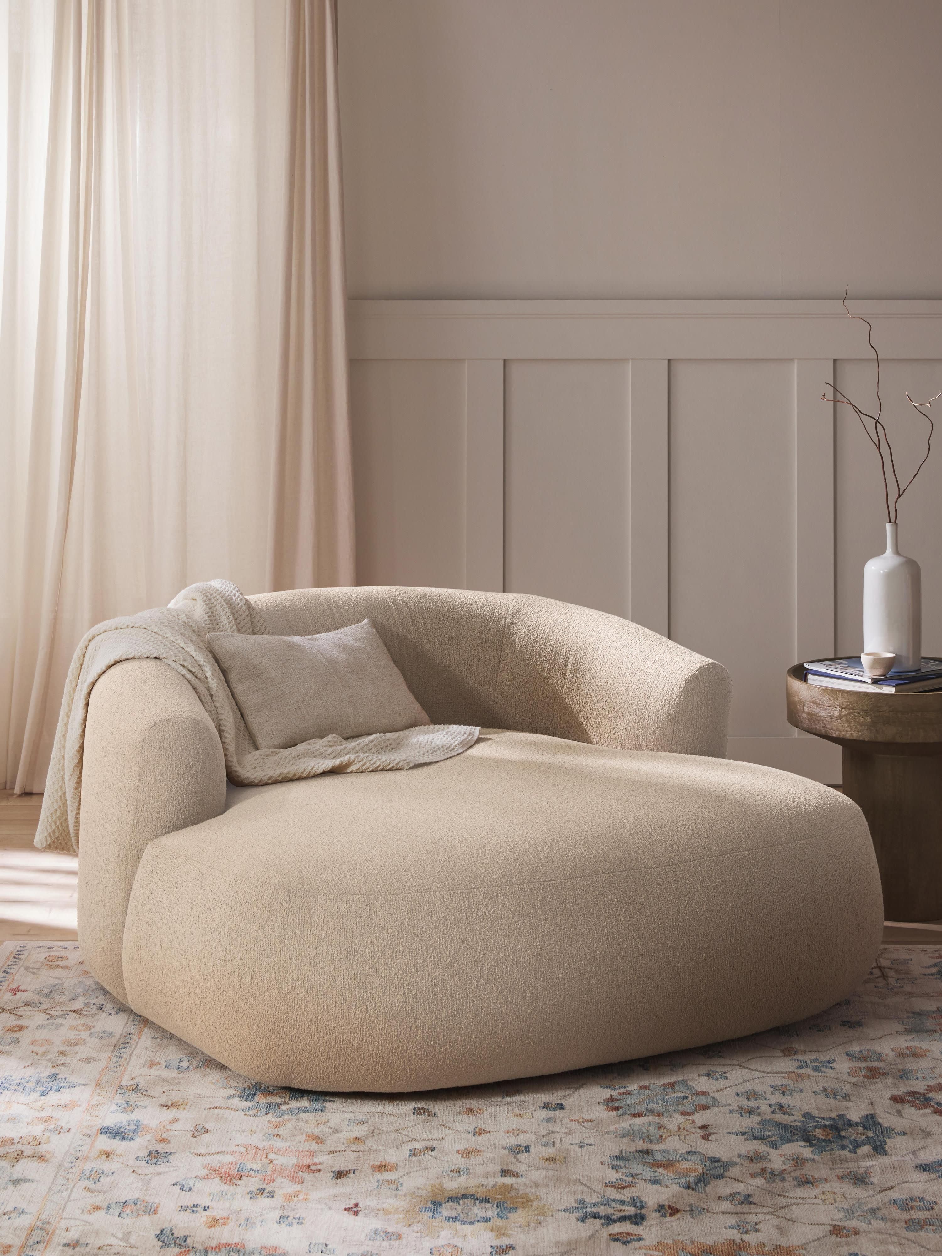 Sofia XL Bouclé Lounge Chair