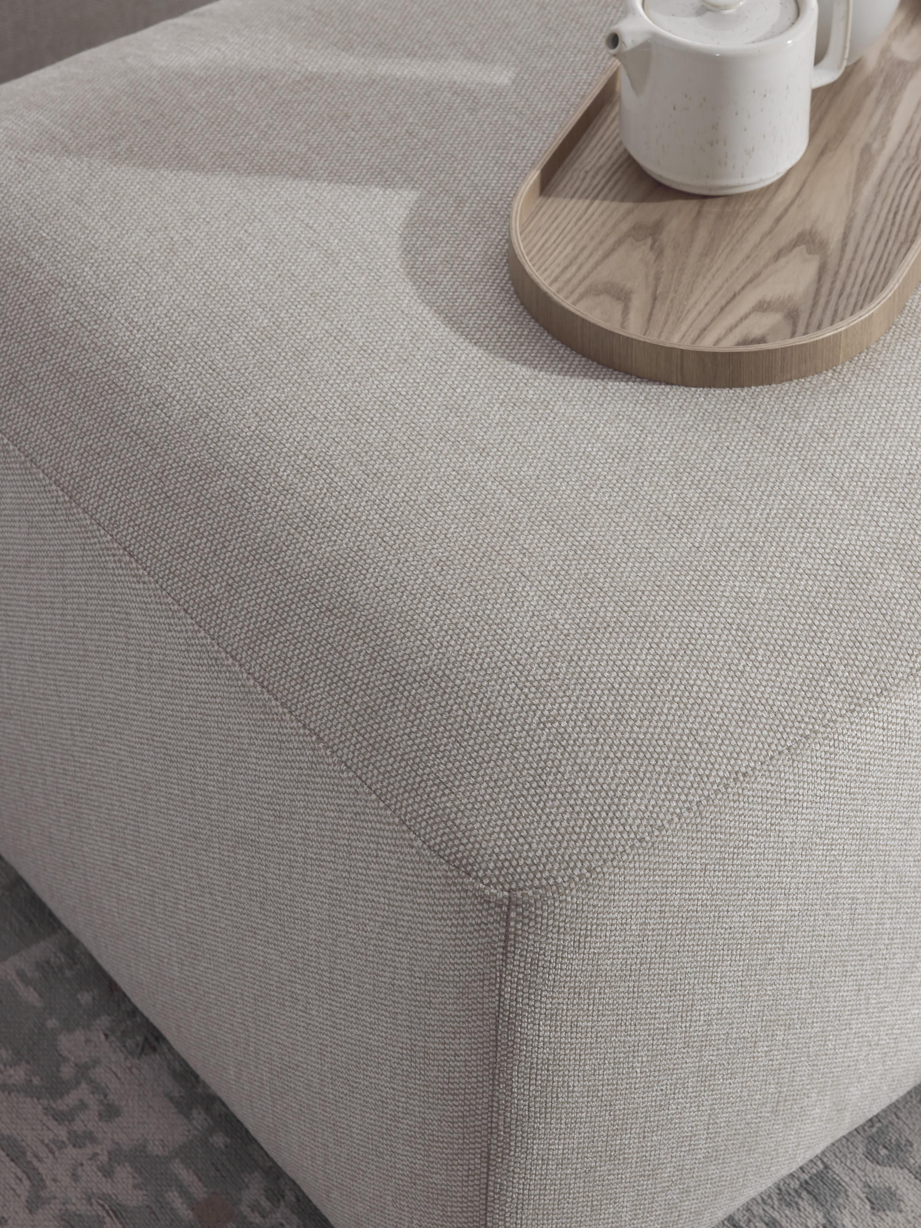 Melva Ottoman, W 99 x D 72 cm