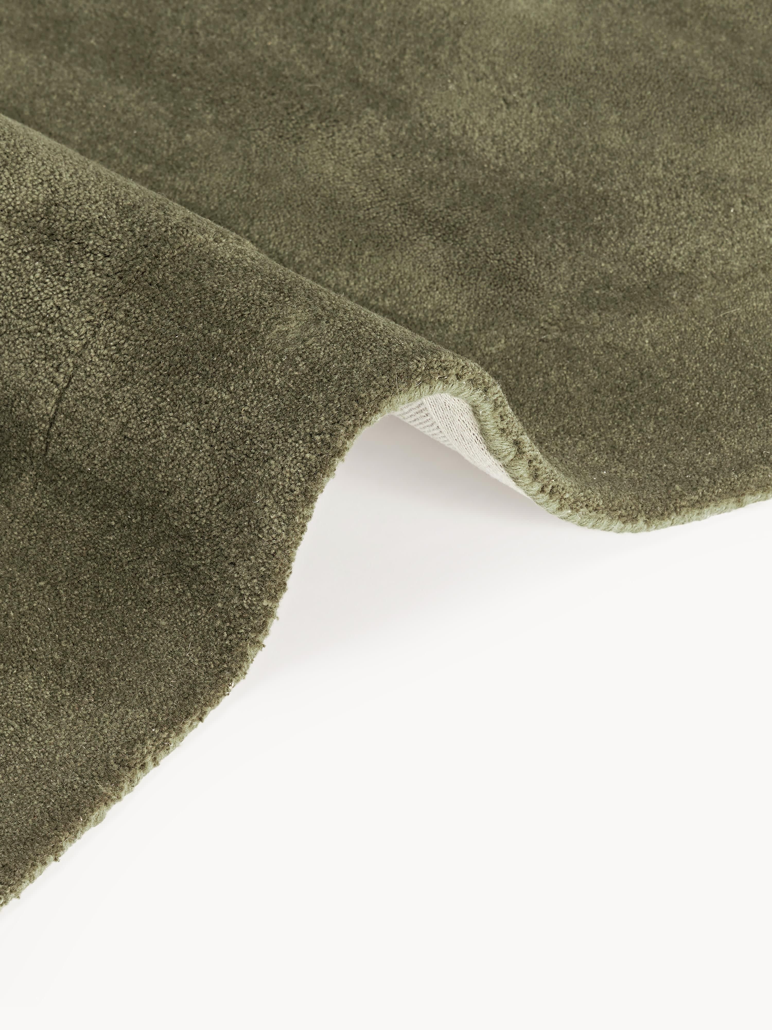 Kadey Organic-Shaped Hand-Tufted Wool Rug