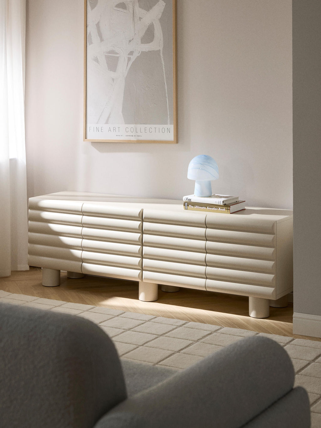 Fana TV Stand