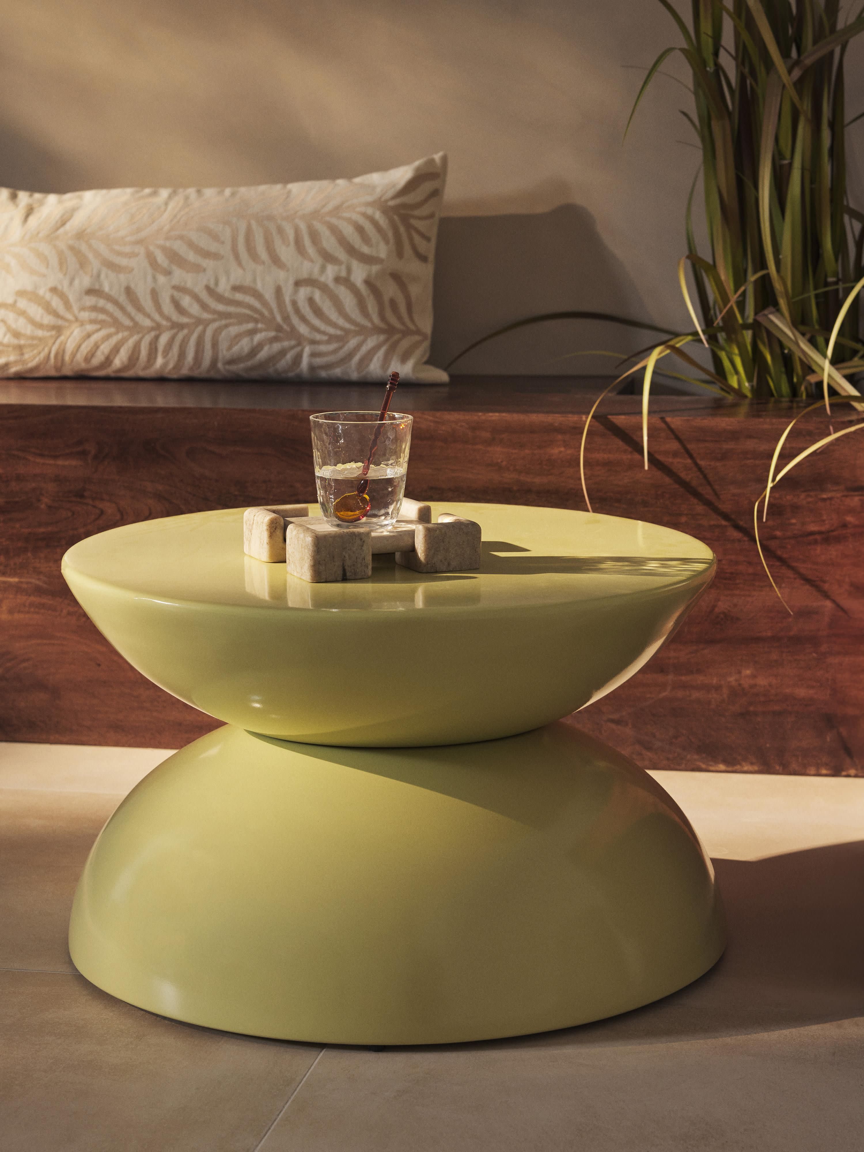 Gigi Round In- & Outdoor Coffee Table