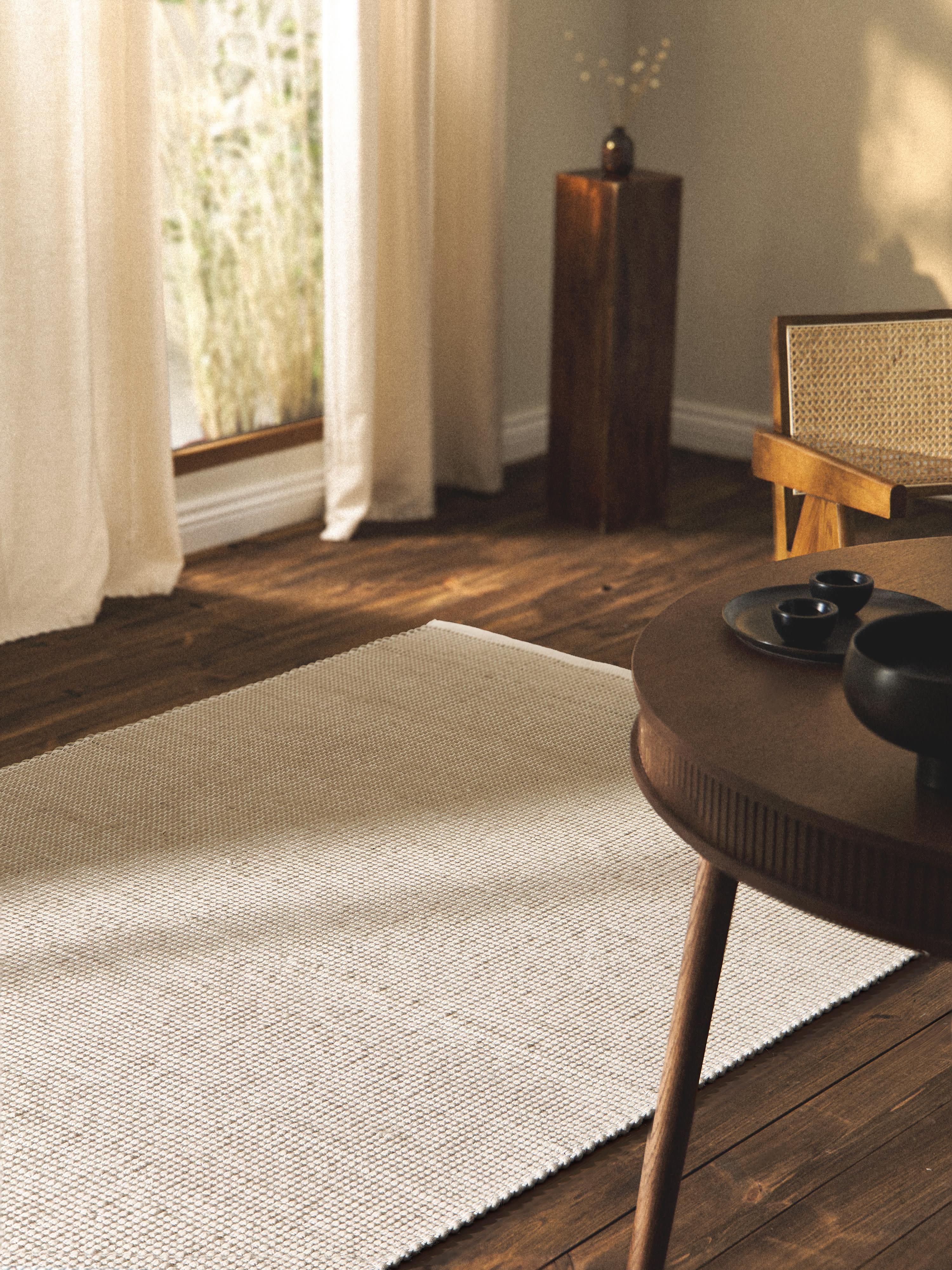 Amaro Hand-Woven Wool Rug
