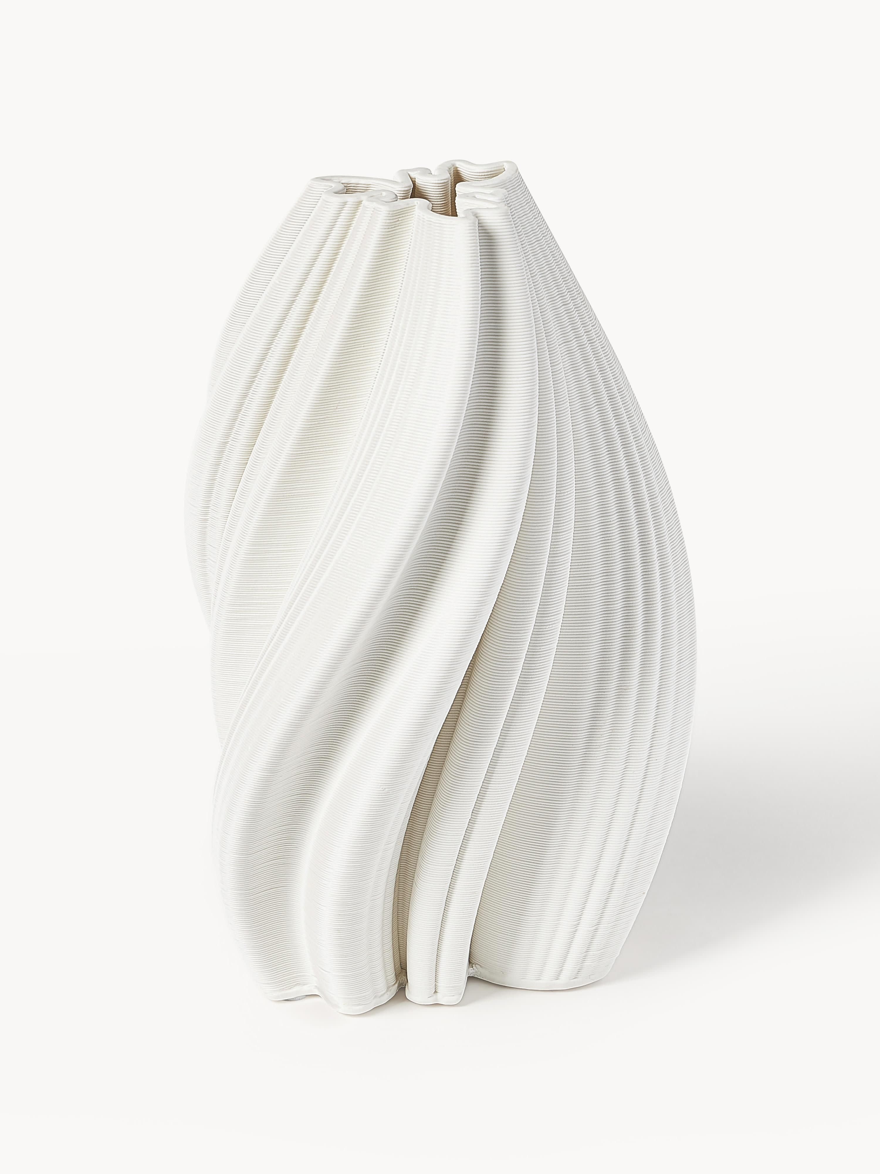 Gallery image 1 - 3D Printed Porcelain Vase Melody
