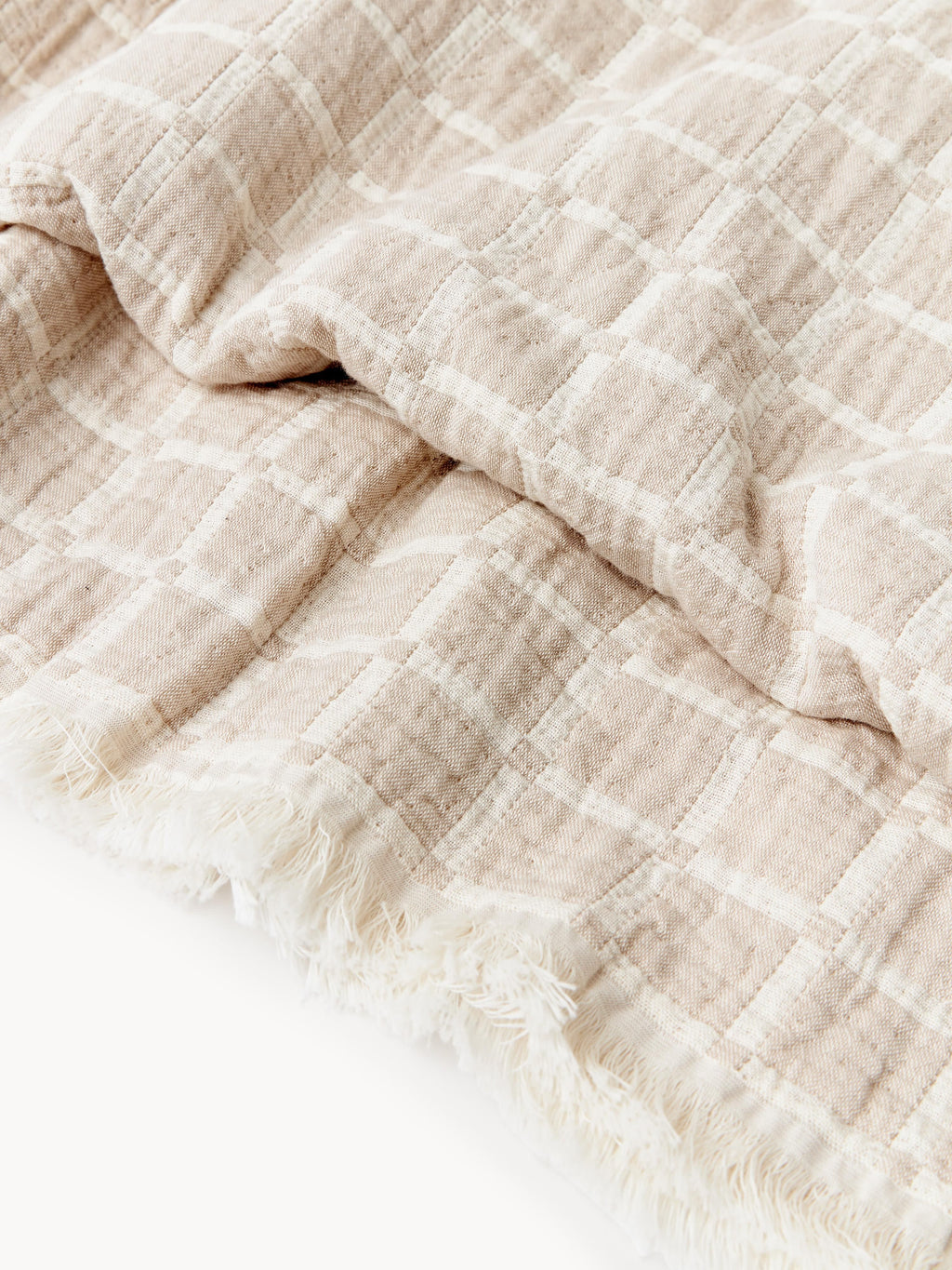 Ronia Washed Muslin Bedspread with Fringes
