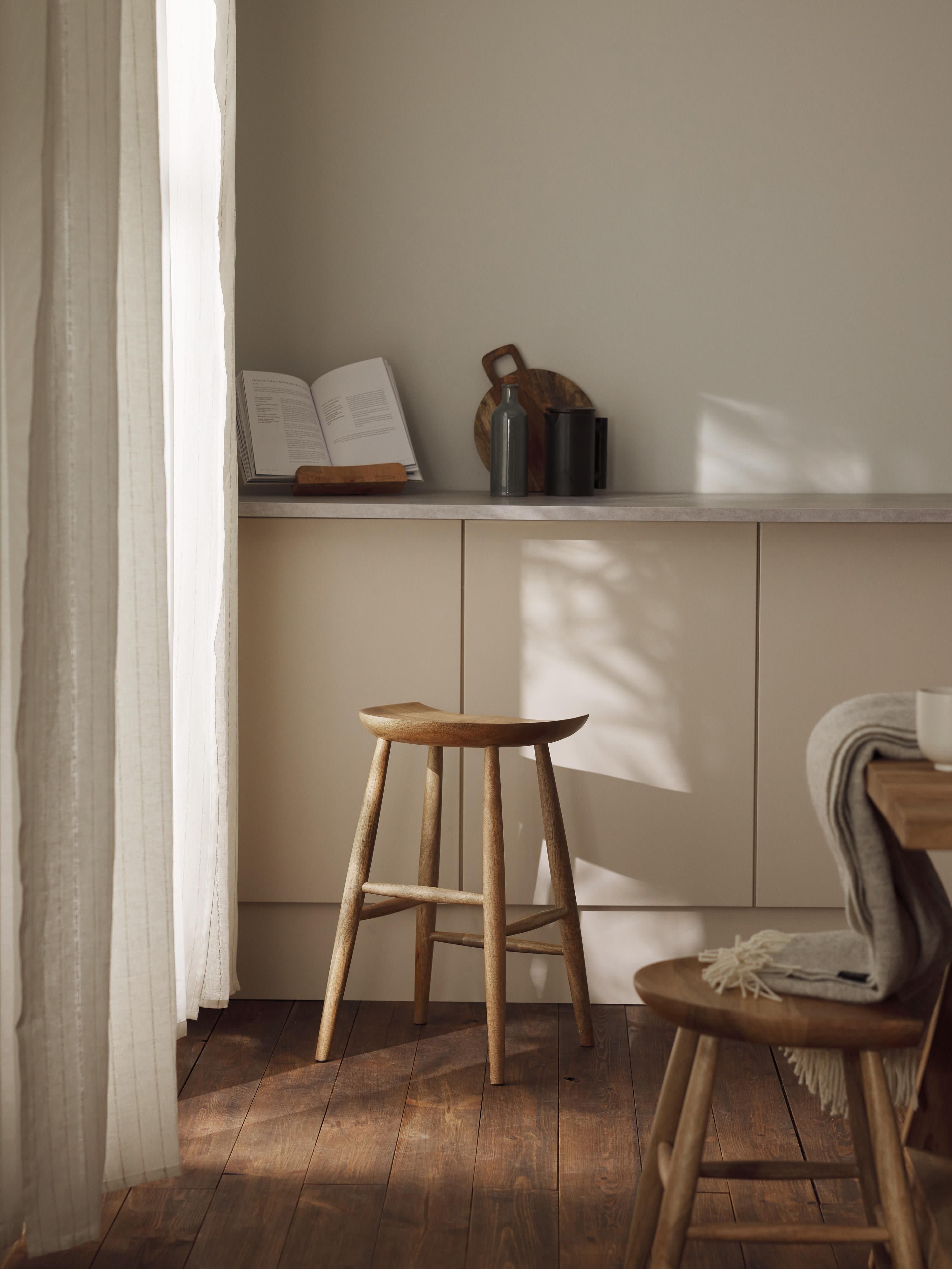 Nino Mango Wood Counter Stool