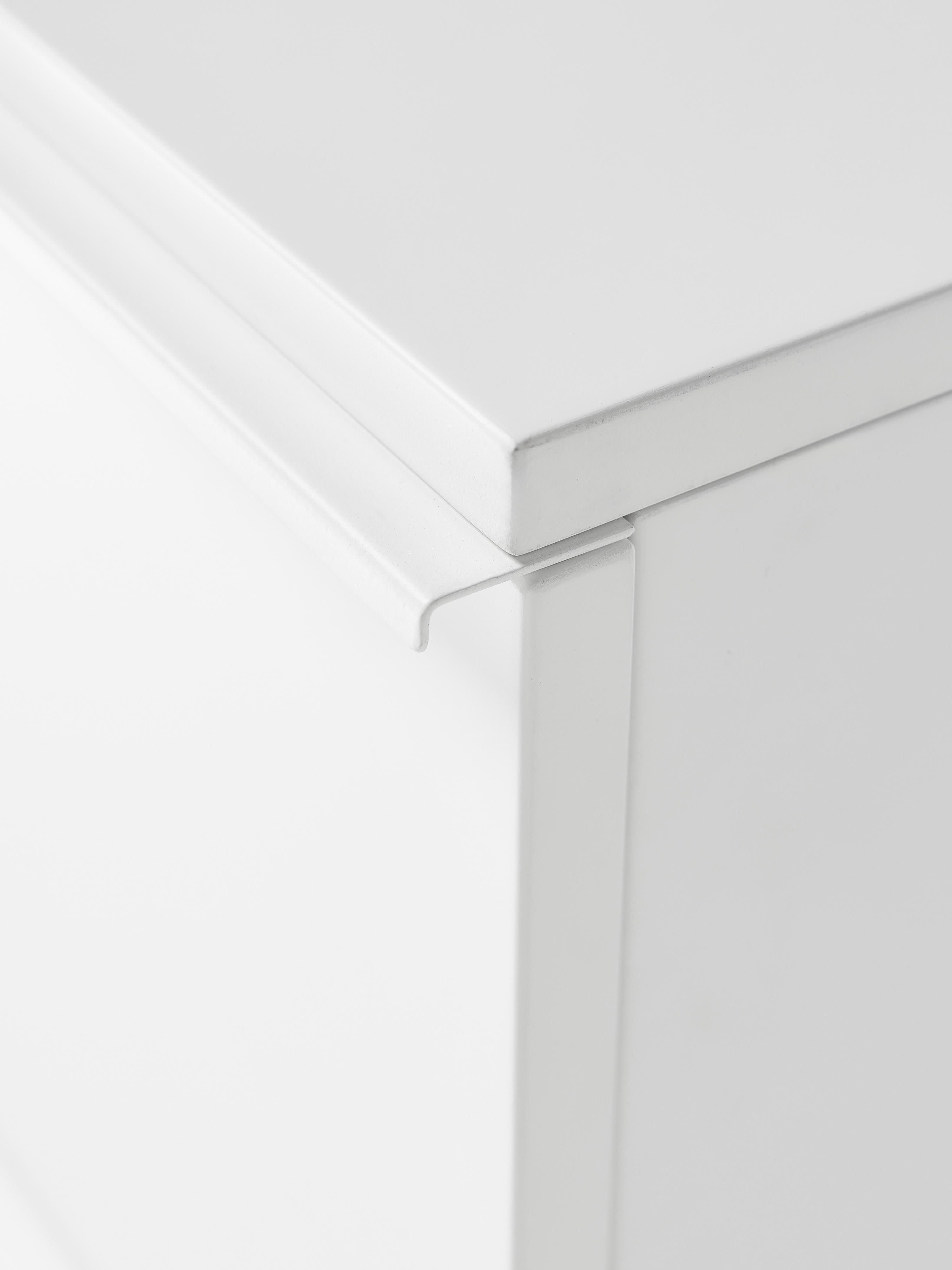 Elona Small Dresser